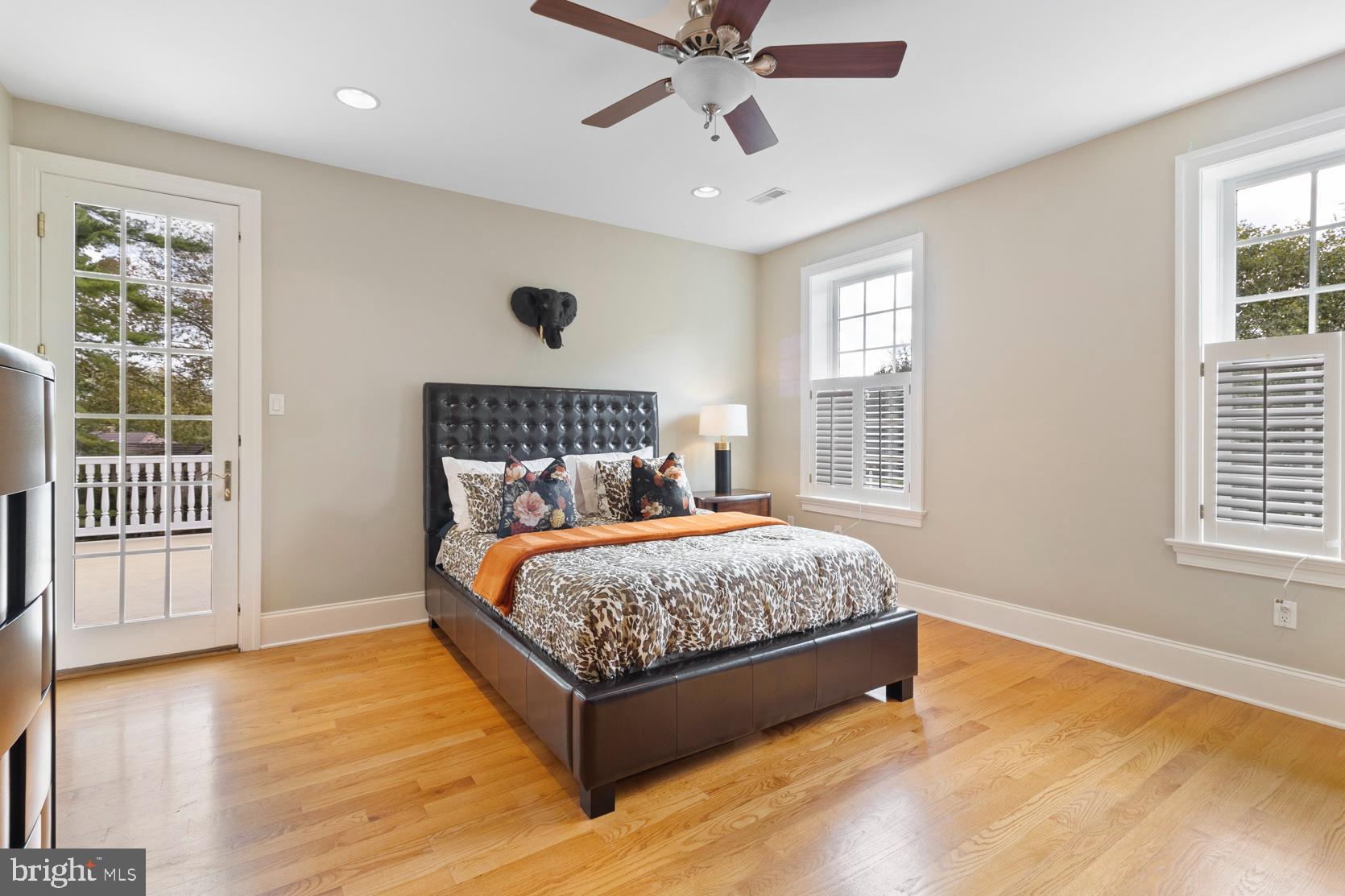 COUNTRY CLUB ESTS - Residential