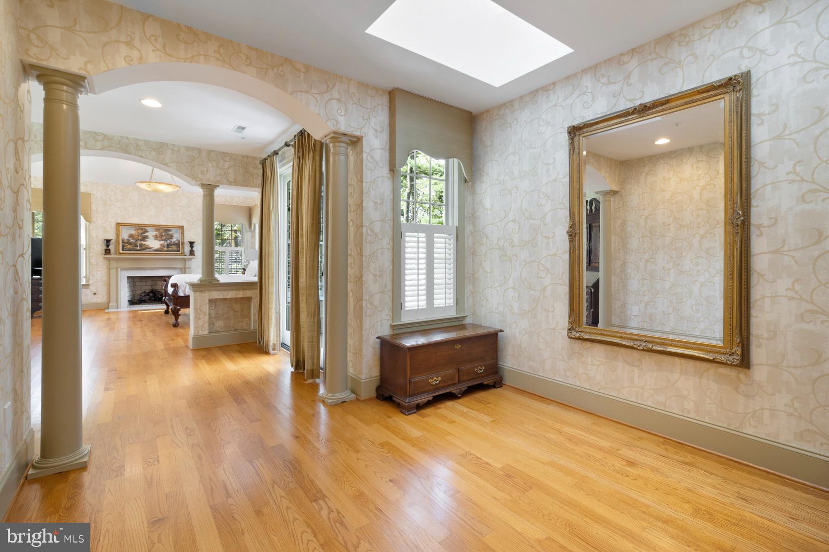 COUNTRY CLUB ESTS - Residential