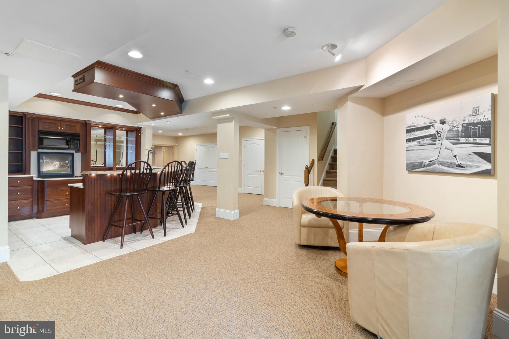 COUNTRY CLUB ESTS - Residential