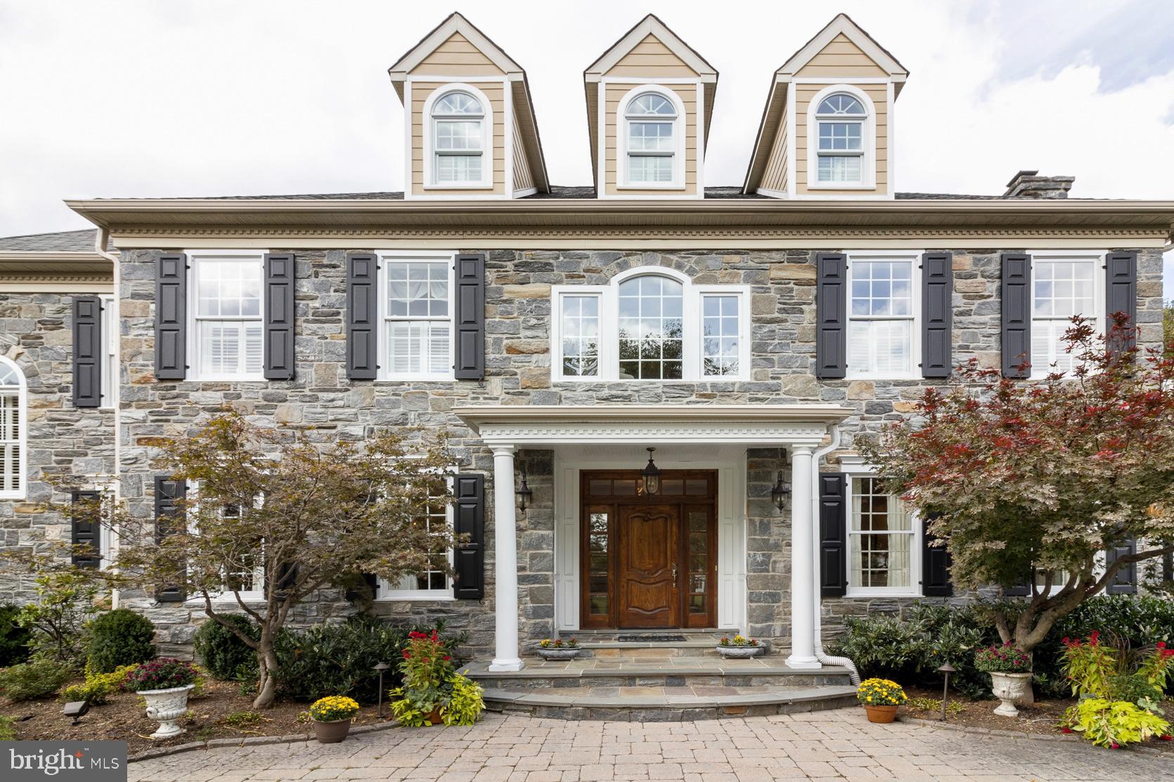 COUNTRY CLUB ESTS - Residential