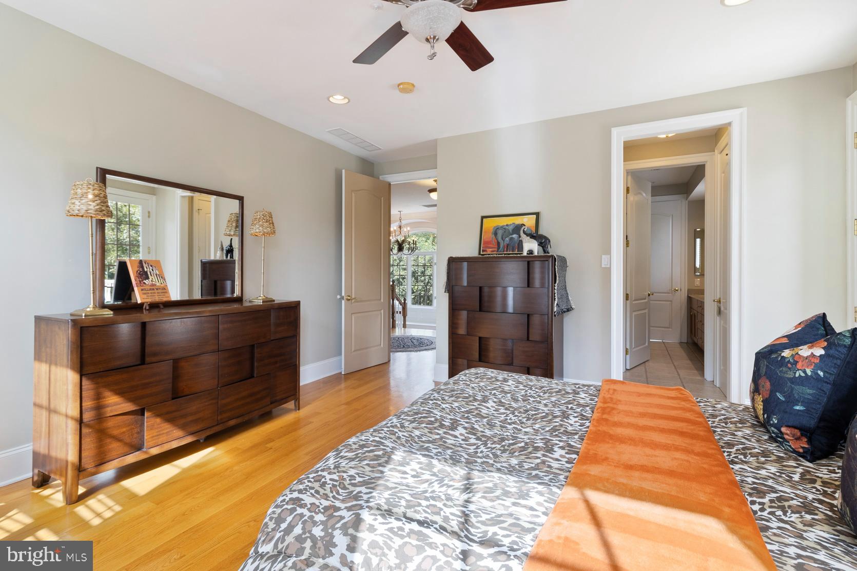 COUNTRY CLUB ESTS - Residential