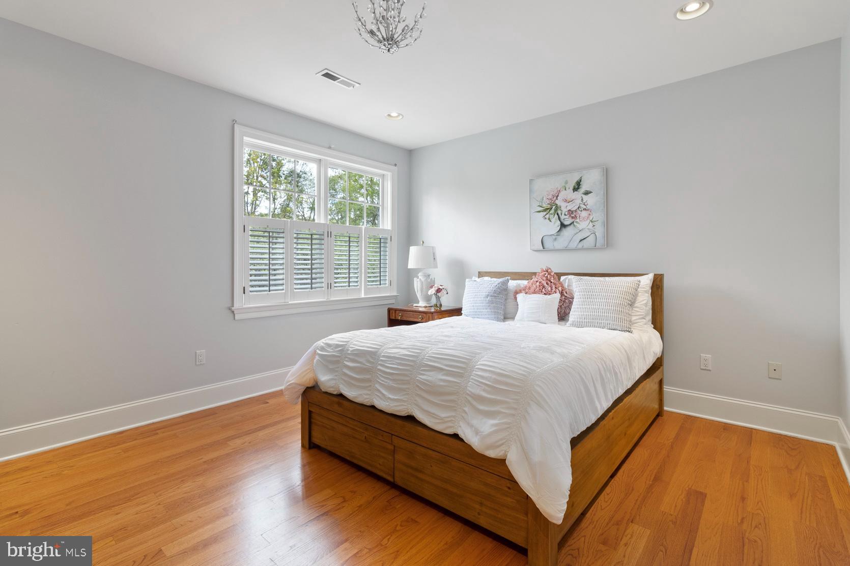 COUNTRY CLUB ESTS - Residential