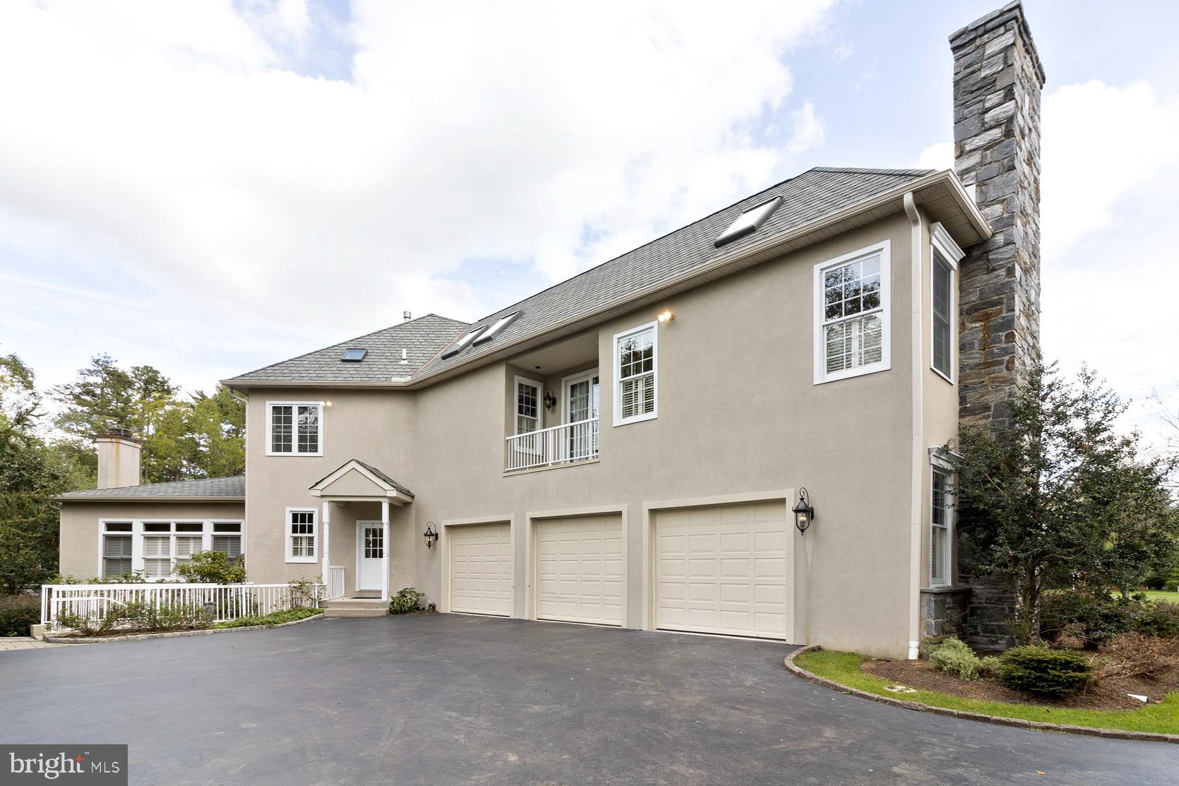 COUNTRY CLUB ESTS - Residential