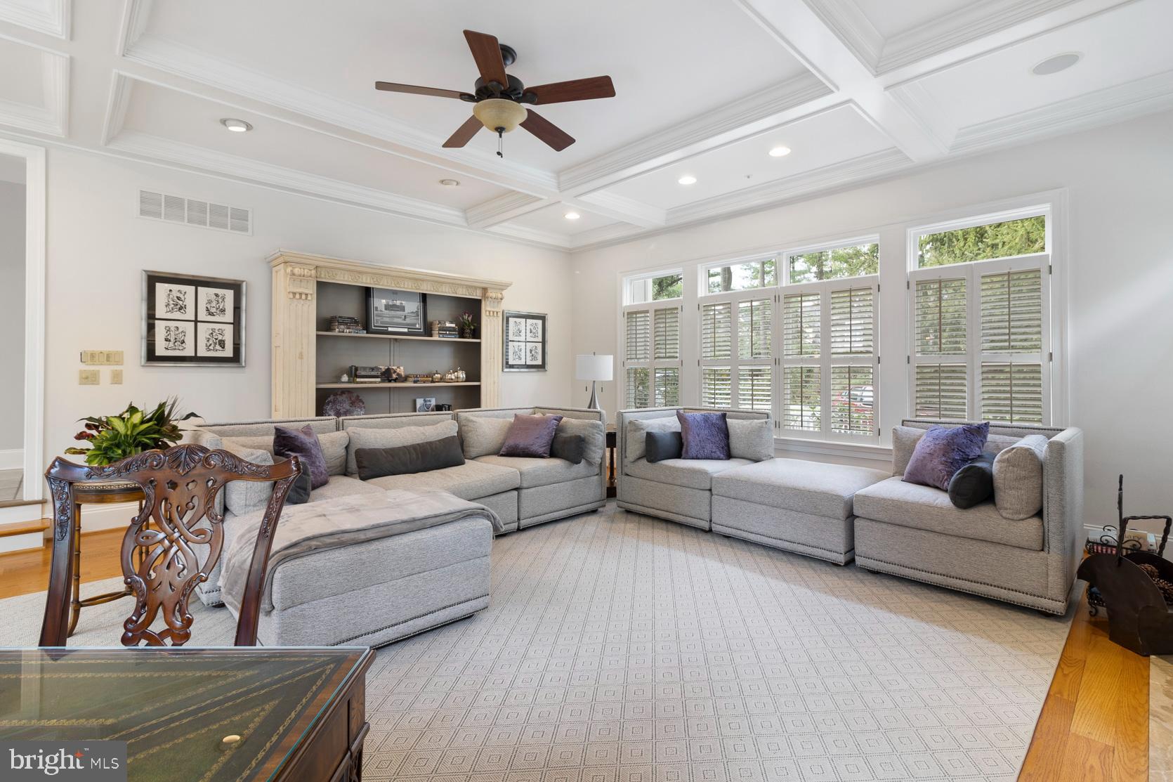 COUNTRY CLUB ESTS - Residential