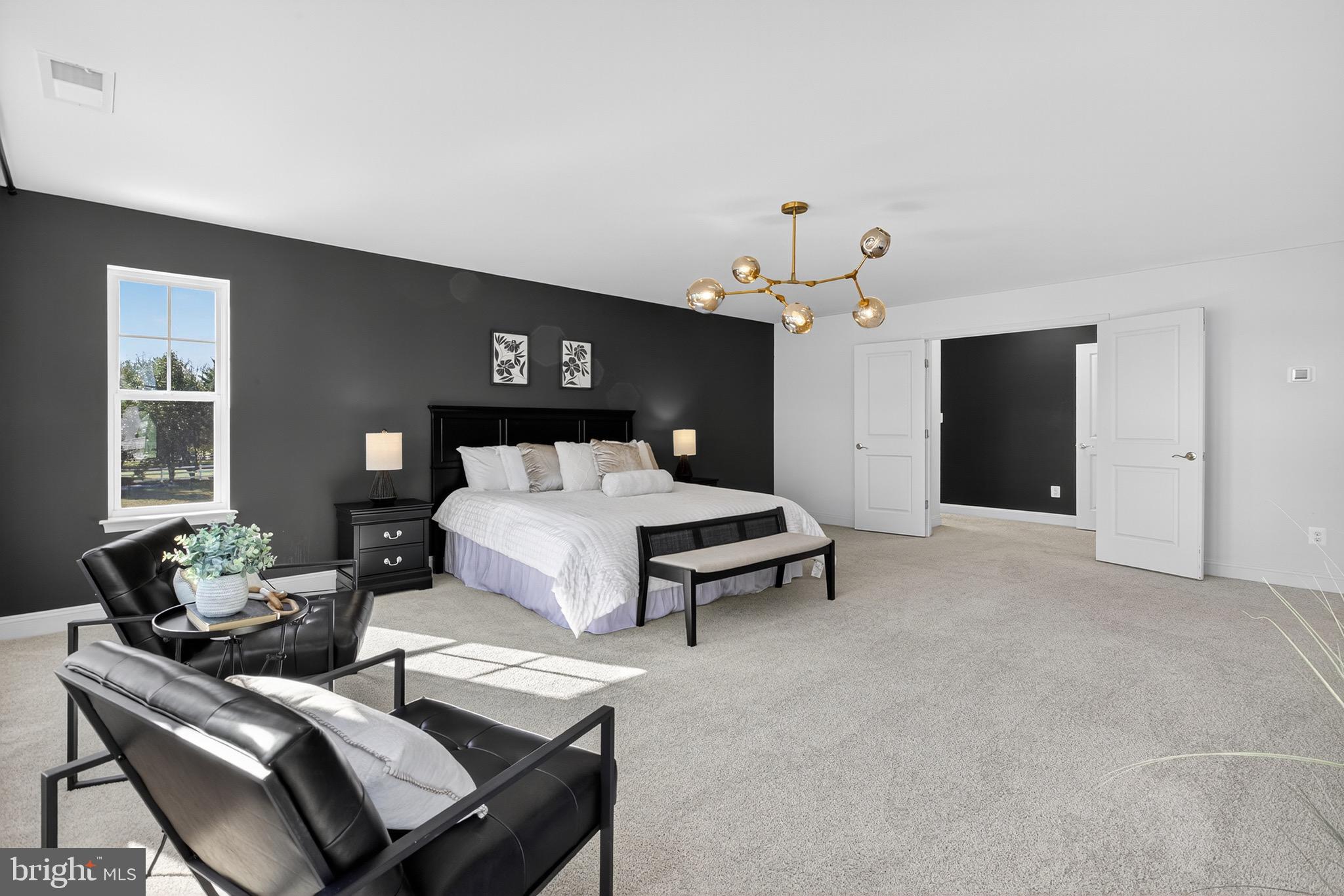 HAMPTON HILLS - Residential