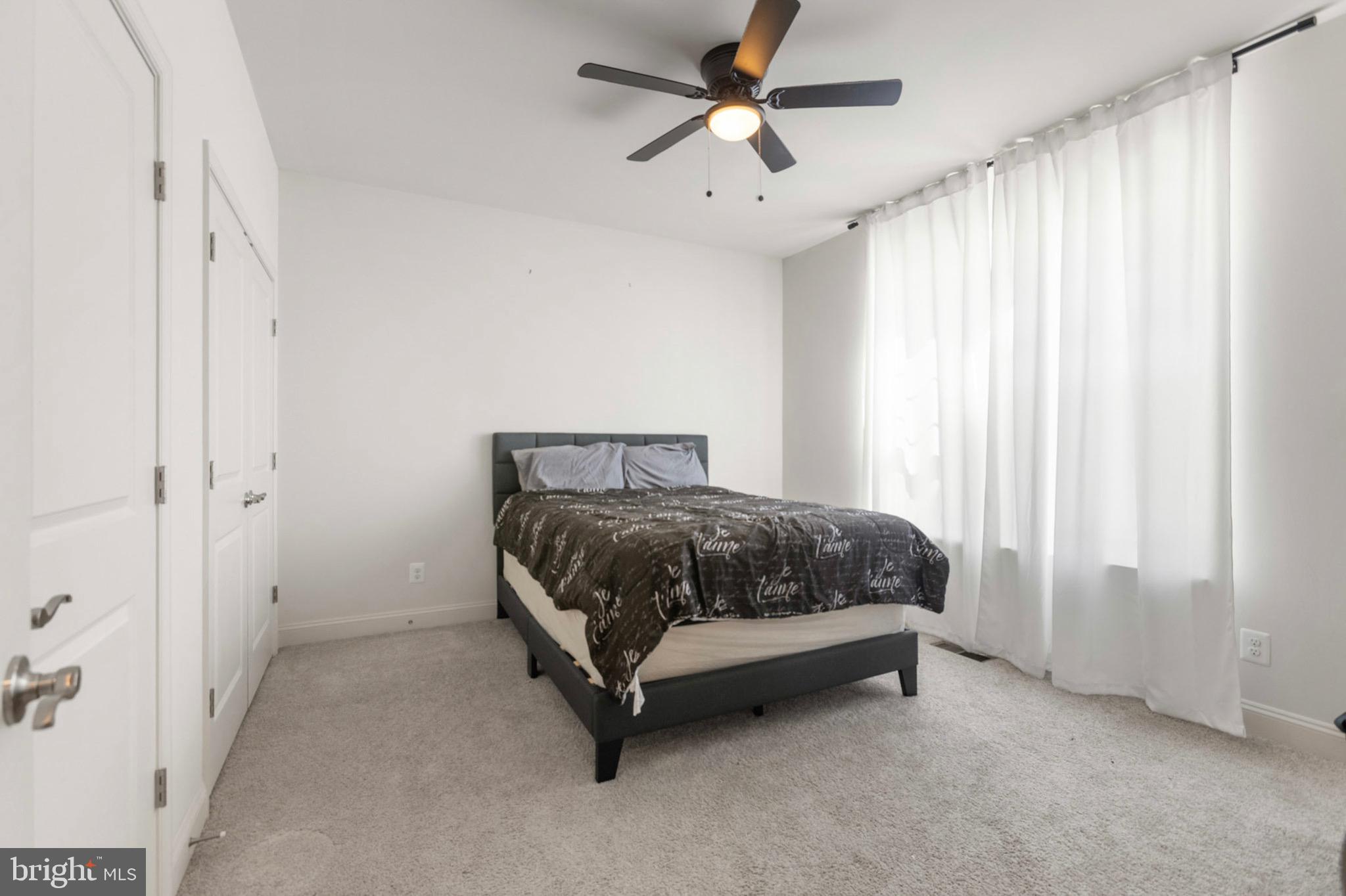 HAMPTON HILLS - Residential