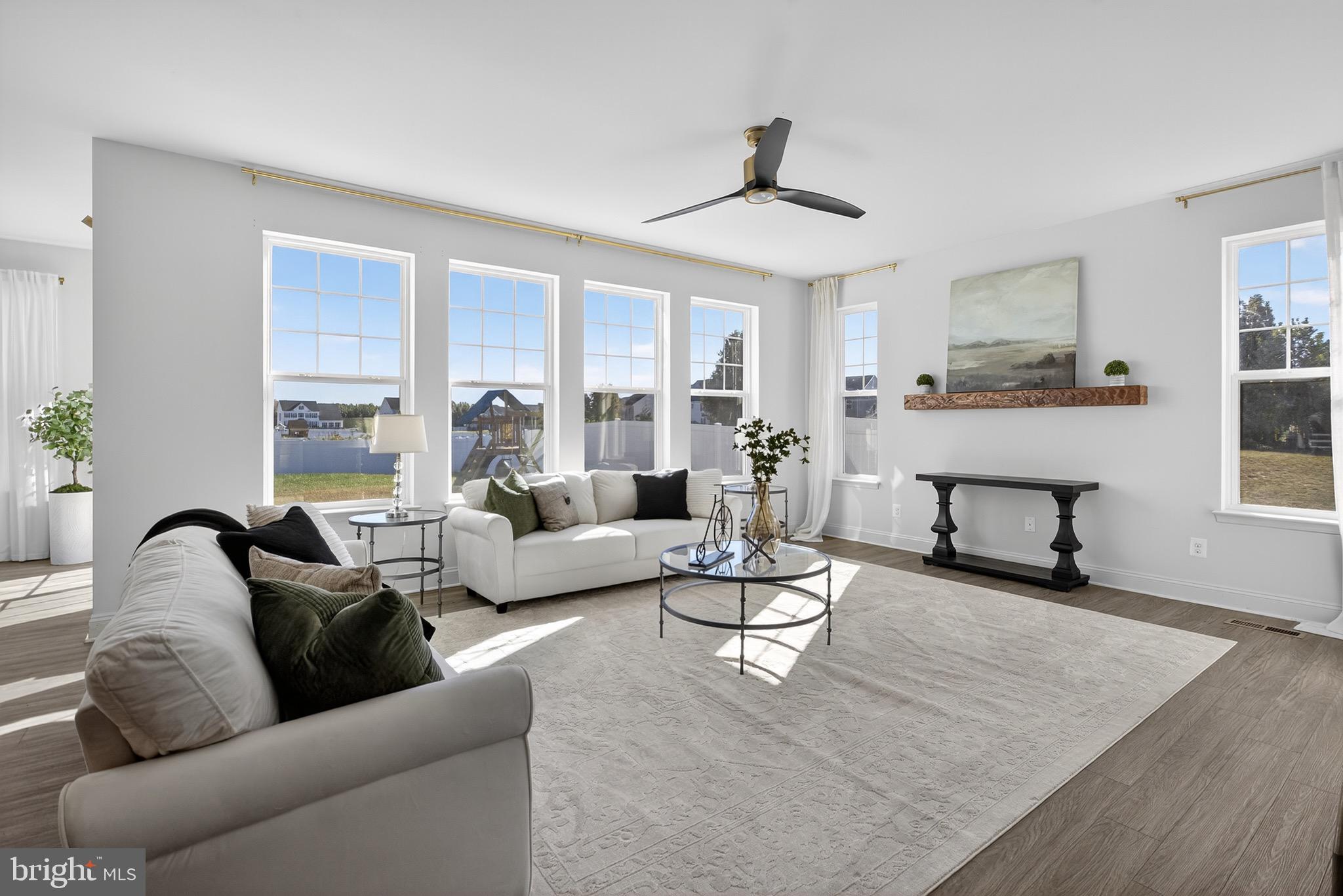 HAMPTON HILLS - Residential