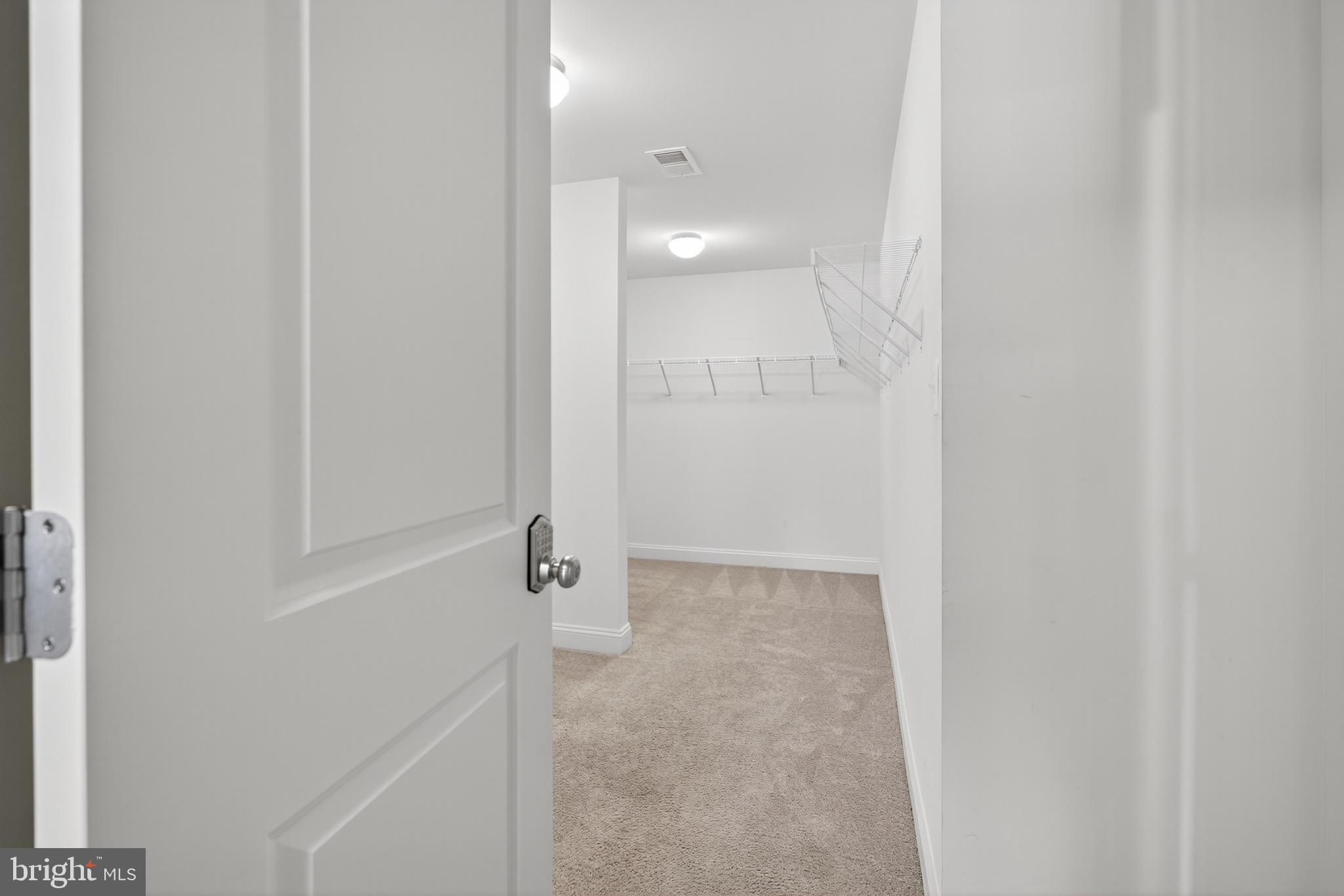 HAMPTON HILLS - Residential