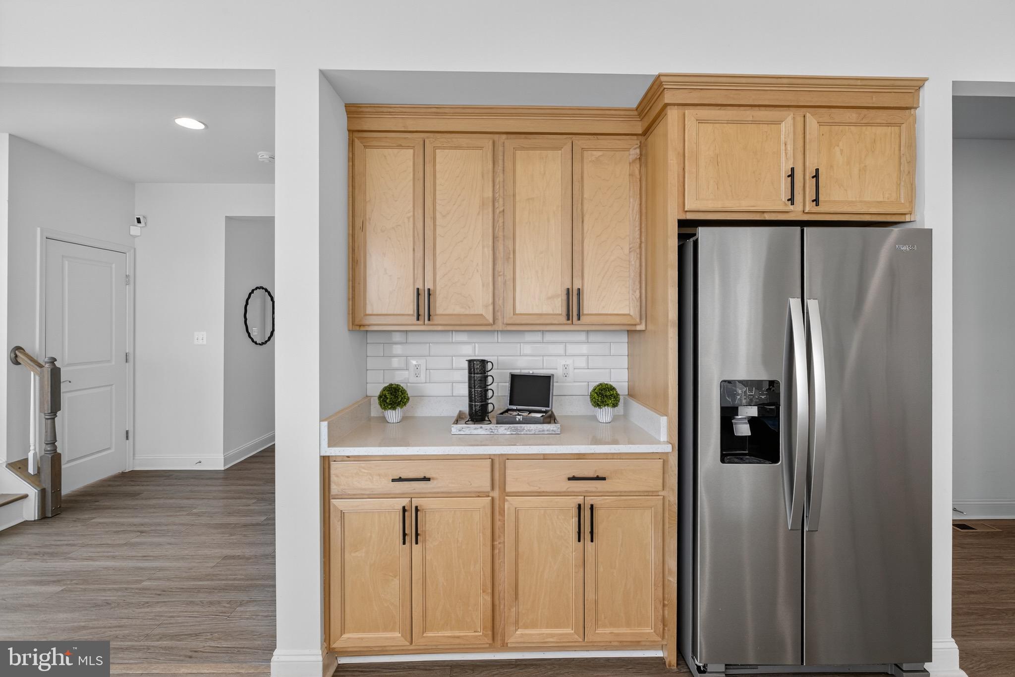 HAMPTON HILLS - Residential