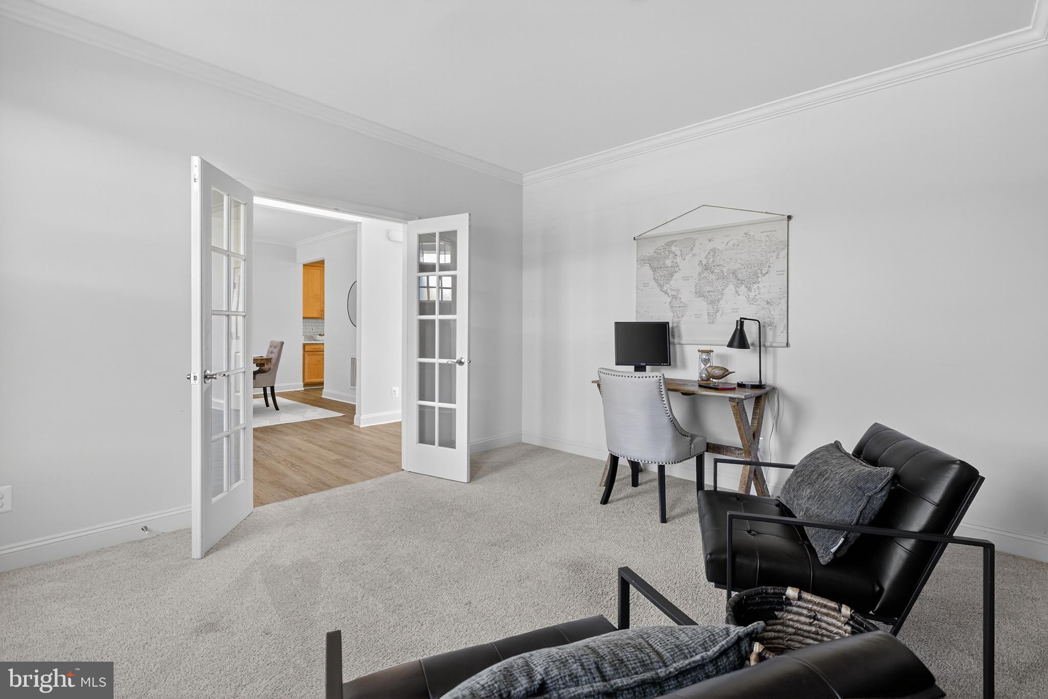 HAMPTON HILLS - Residential