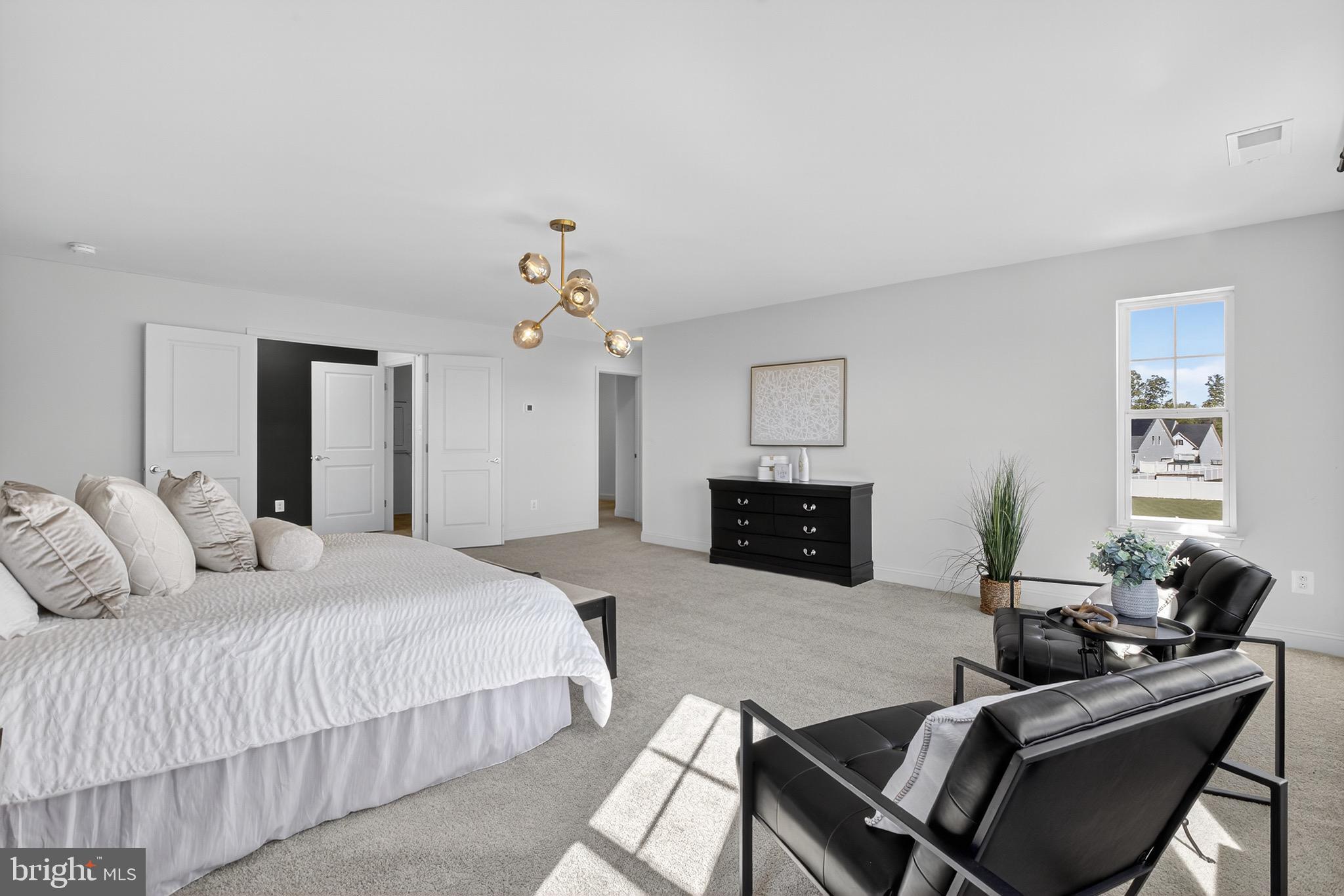 HAMPTON HILLS - Residential