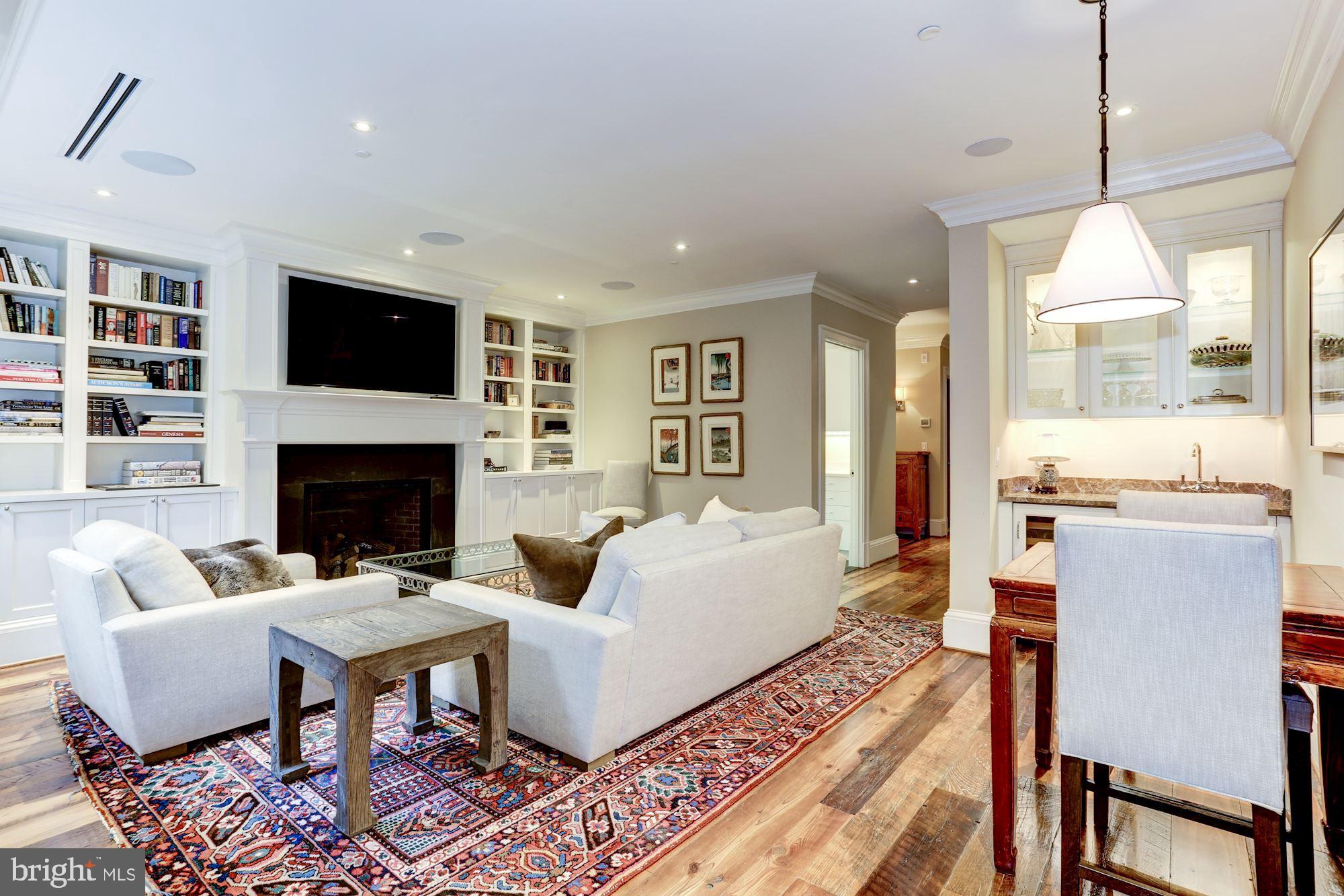 GEORGETOWN - Residential