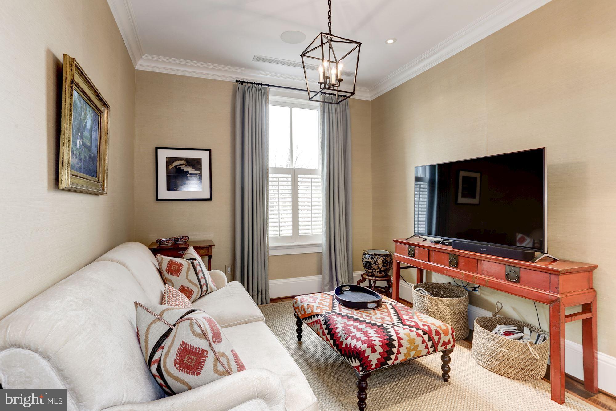 GEORGETOWN - Residential