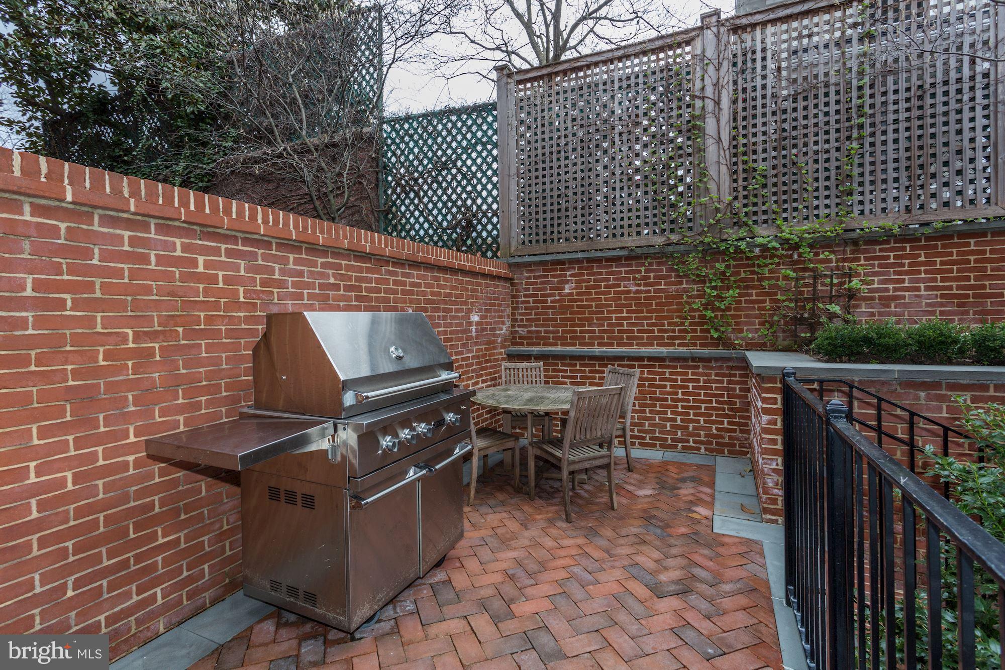 GEORGETOWN - Residential