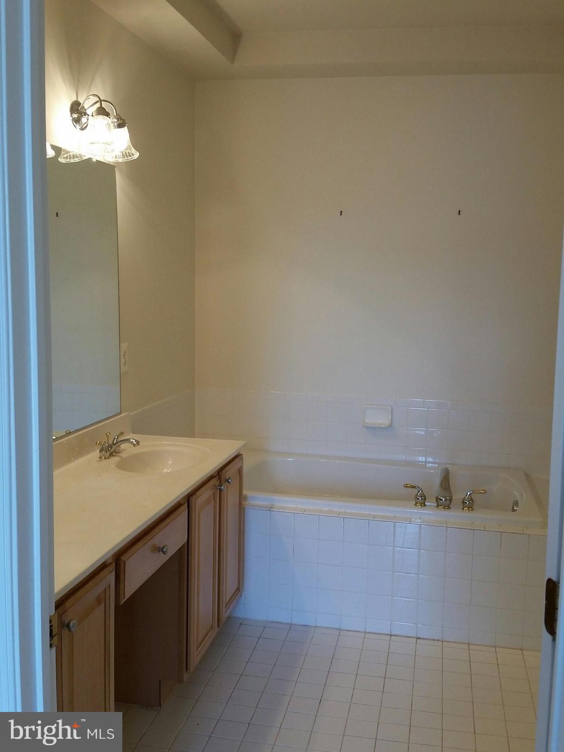 FAIR OAKS - Residential Lease