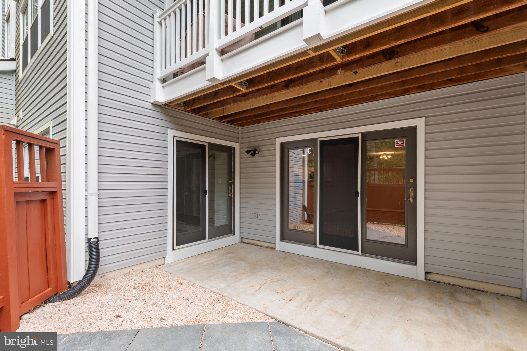 STRATFORD PLACE AT KINGS - Residential Lease