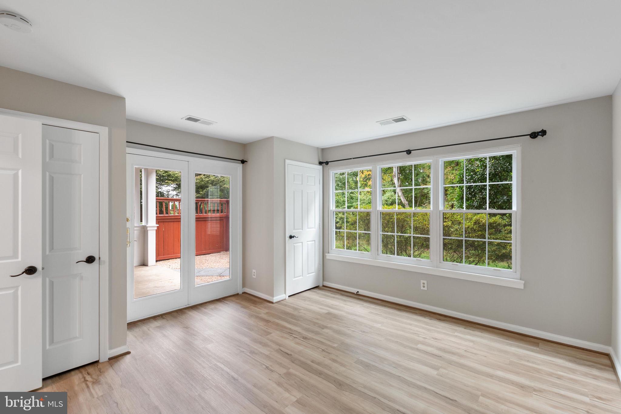 STRATFORD PLACE AT KINGS - Residential Lease