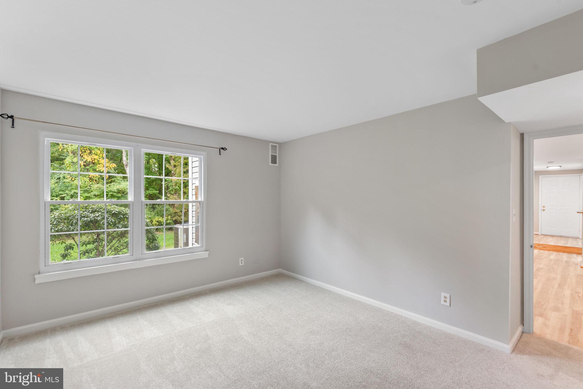 STRATFORD PLACE AT KINGS - Residential Lease