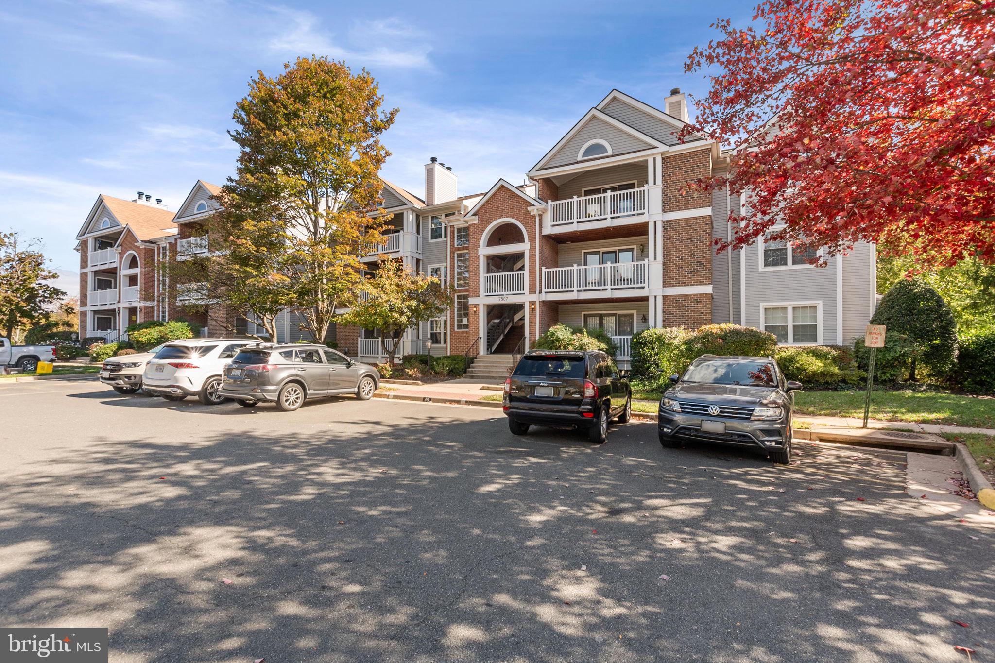 STRATFORD PLACE AT KINGS - Residential Lease