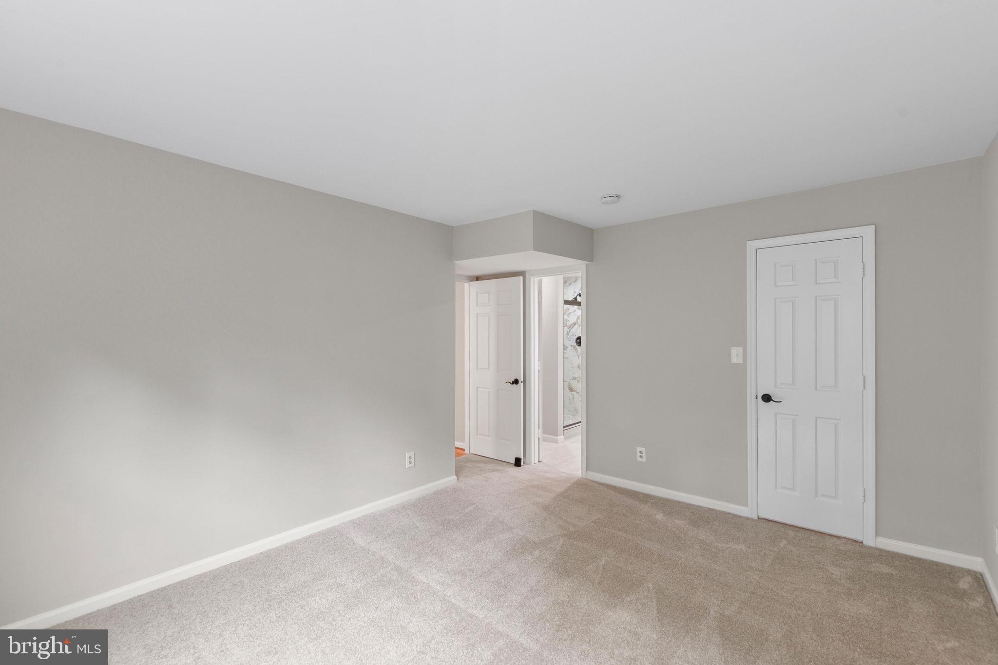 STRATFORD PLACE AT KINGS - Residential Lease