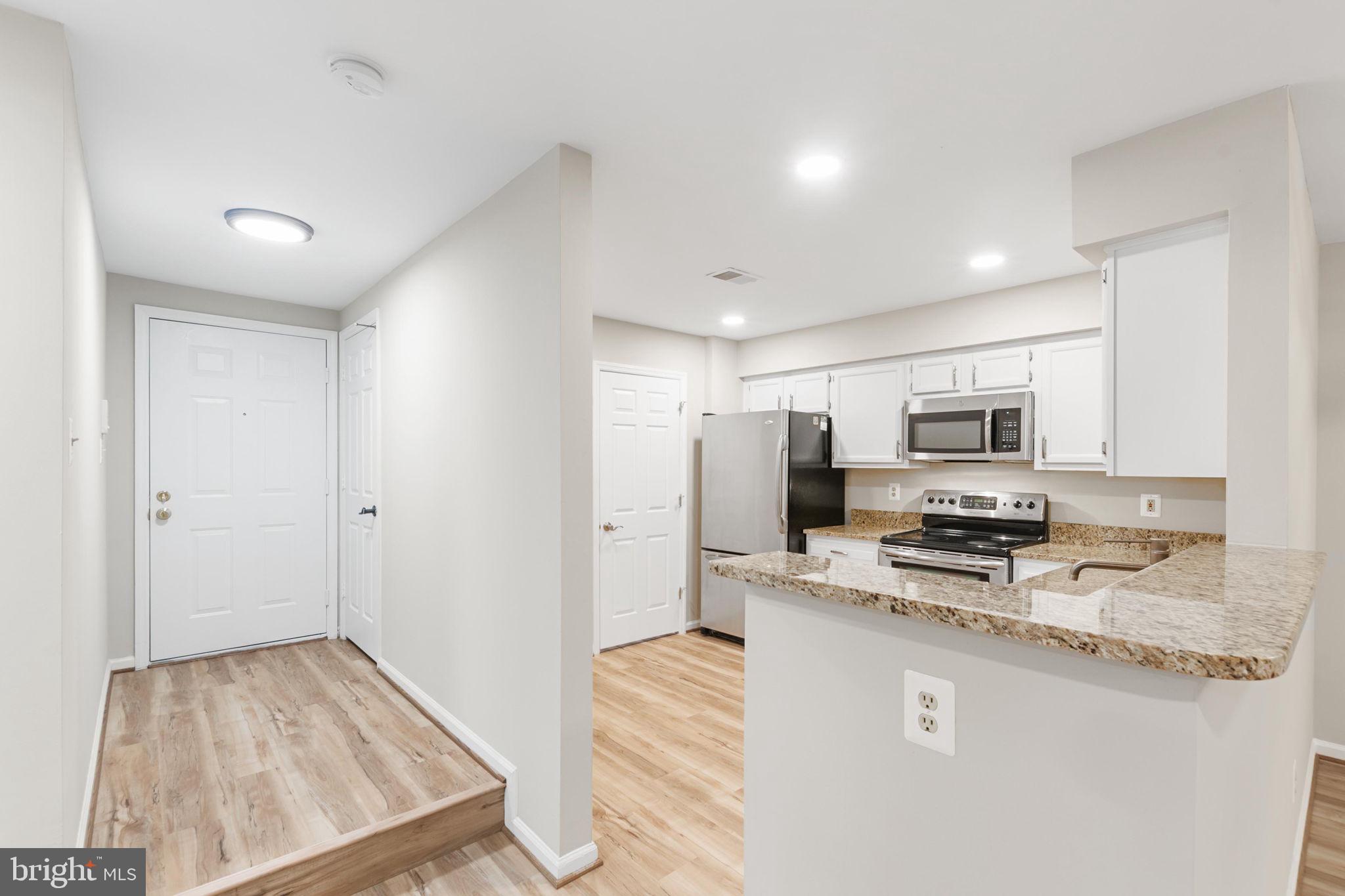 STRATFORD PLACE AT KINGS - Residential Lease