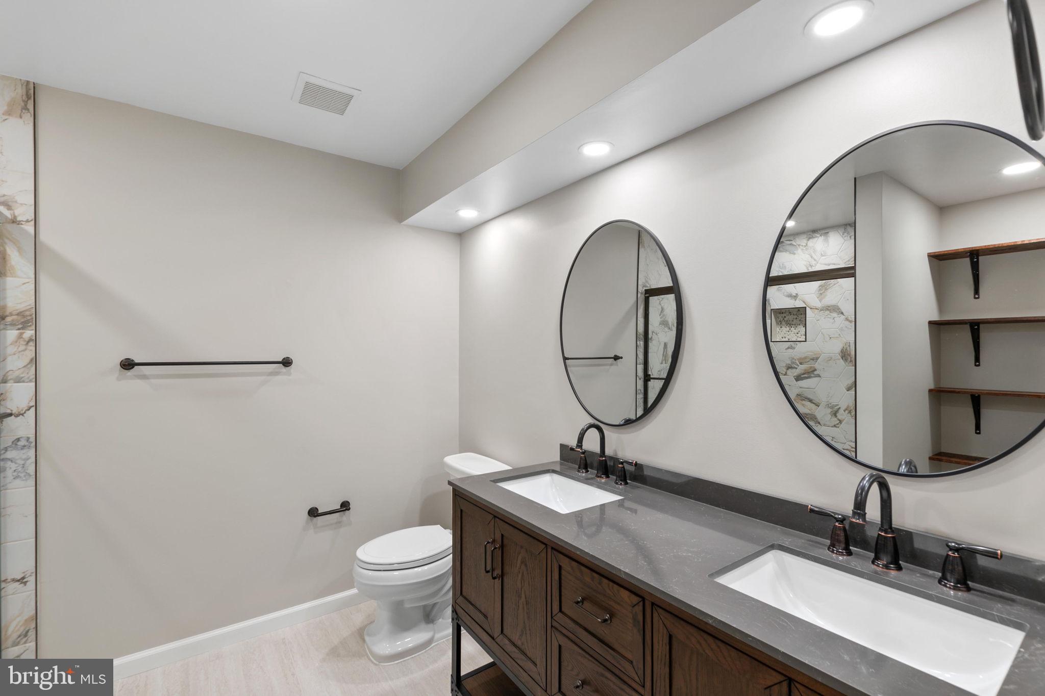 STRATFORD PLACE AT KINGS - Residential Lease