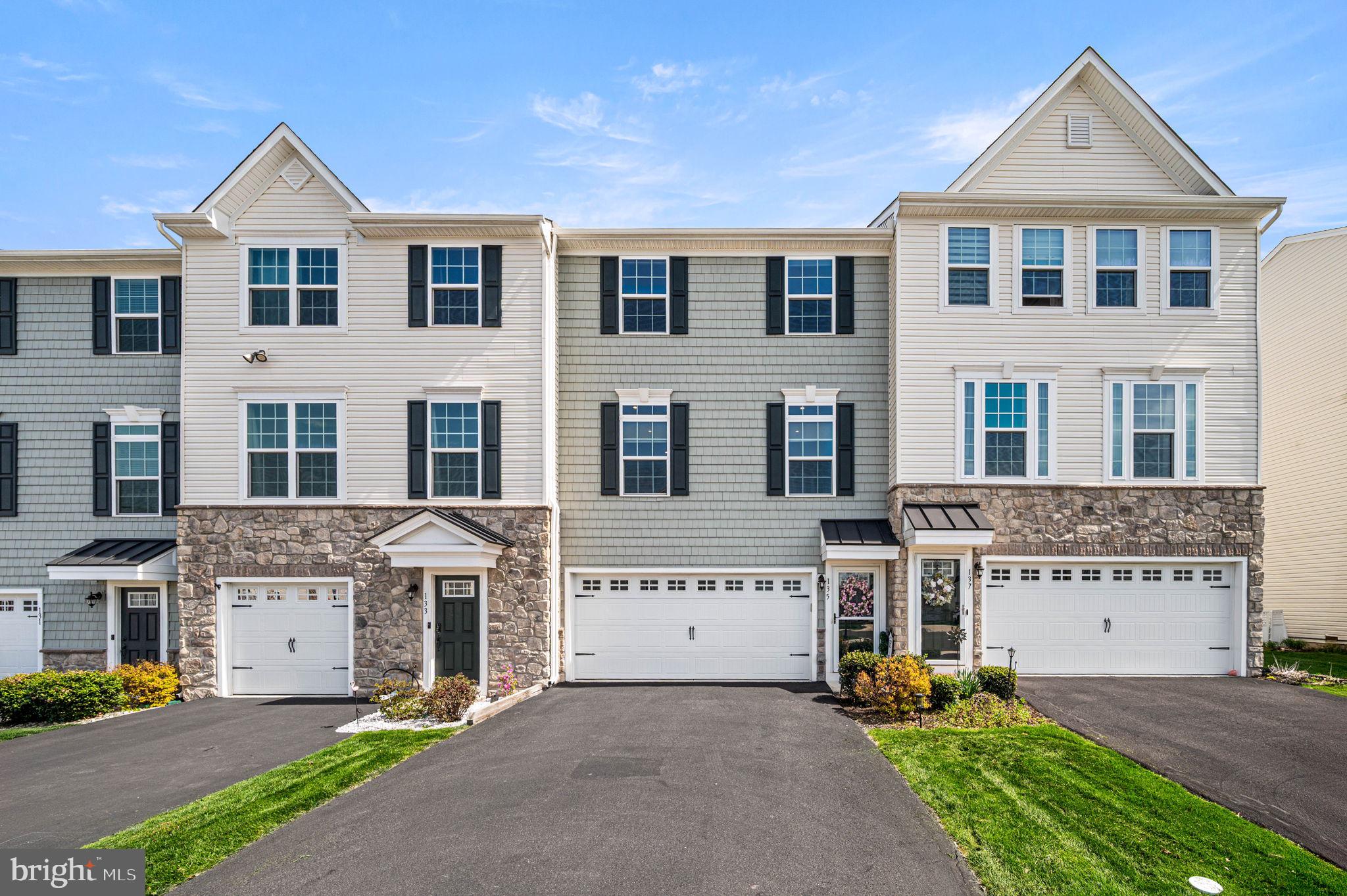 PERKASIE WOODS - Residential