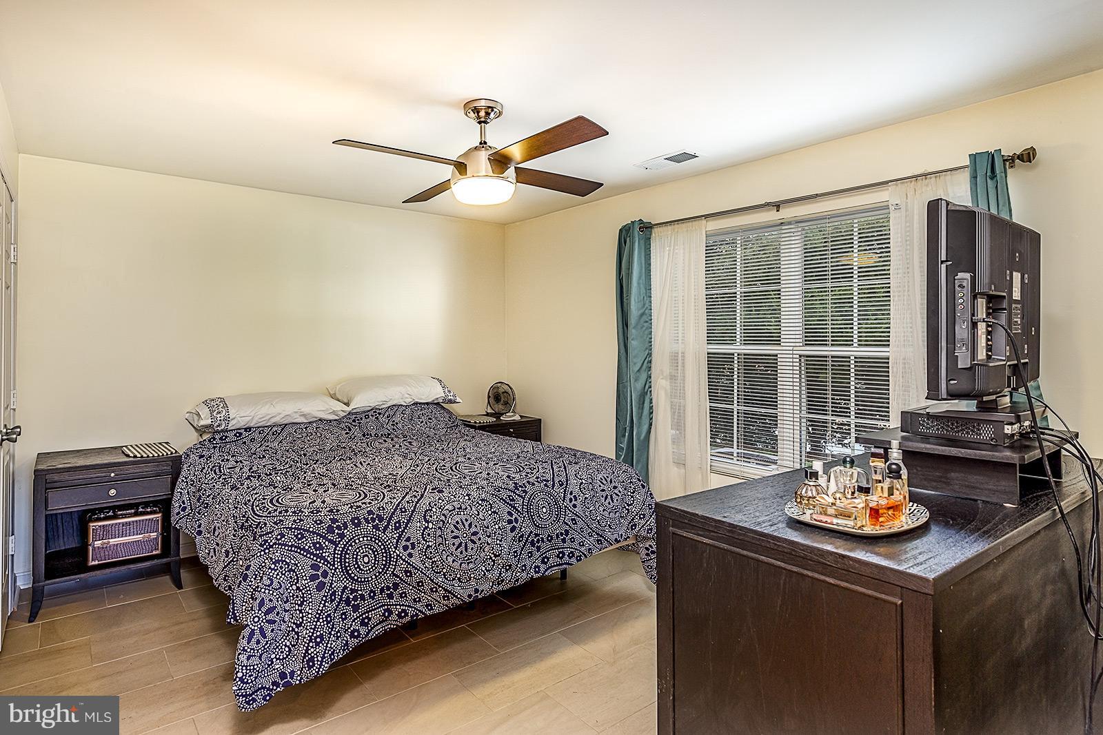 PROSPECT COVE AT LAKESID - Residential