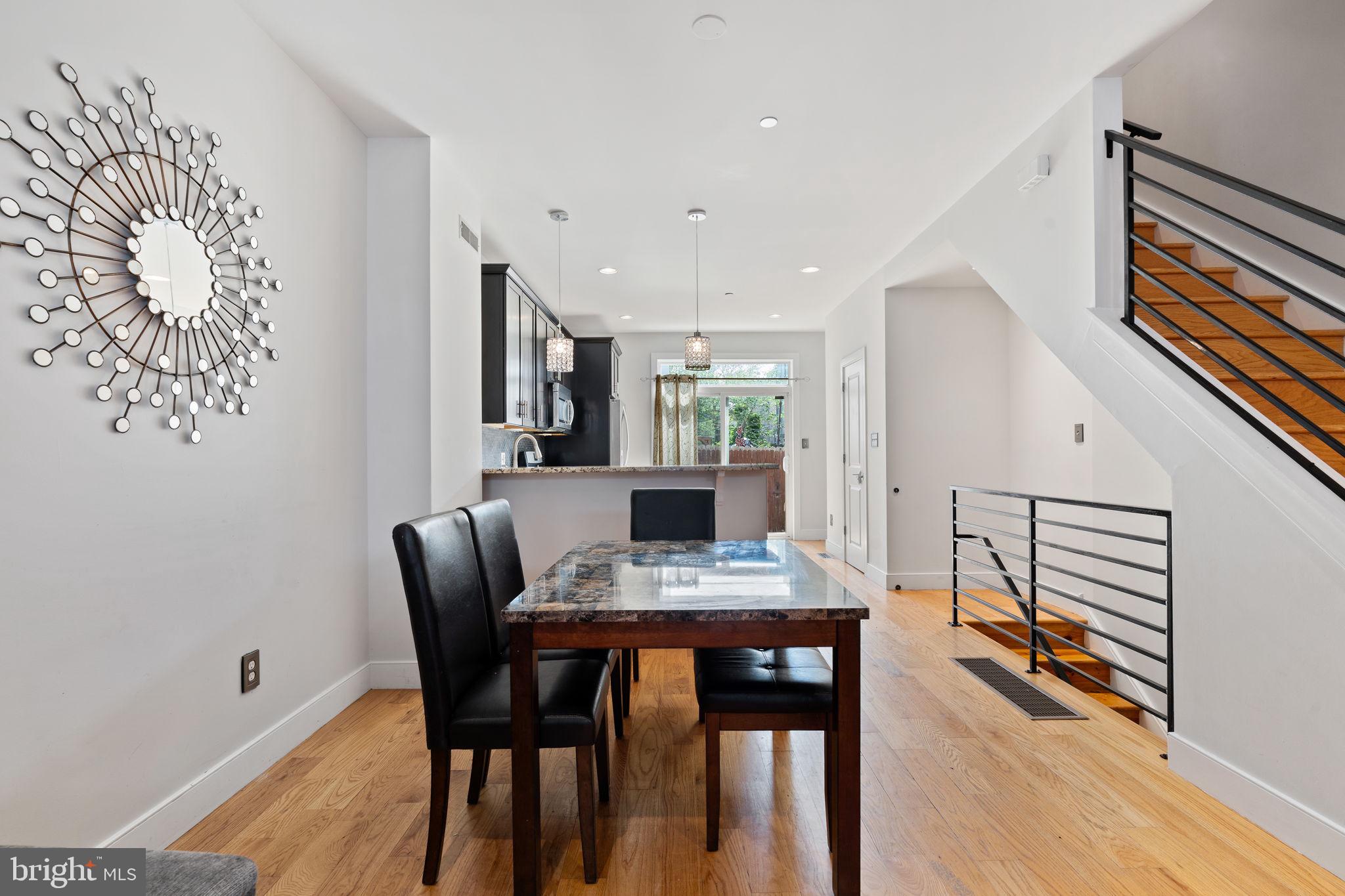 POINT BREEZE - Residential