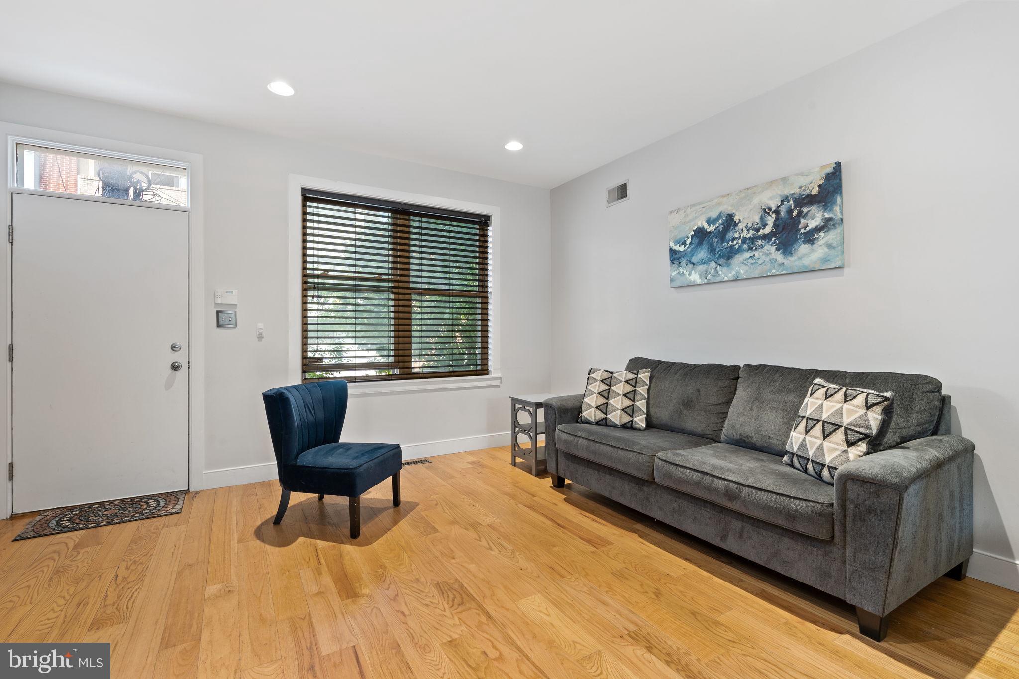 POINT BREEZE - Residential