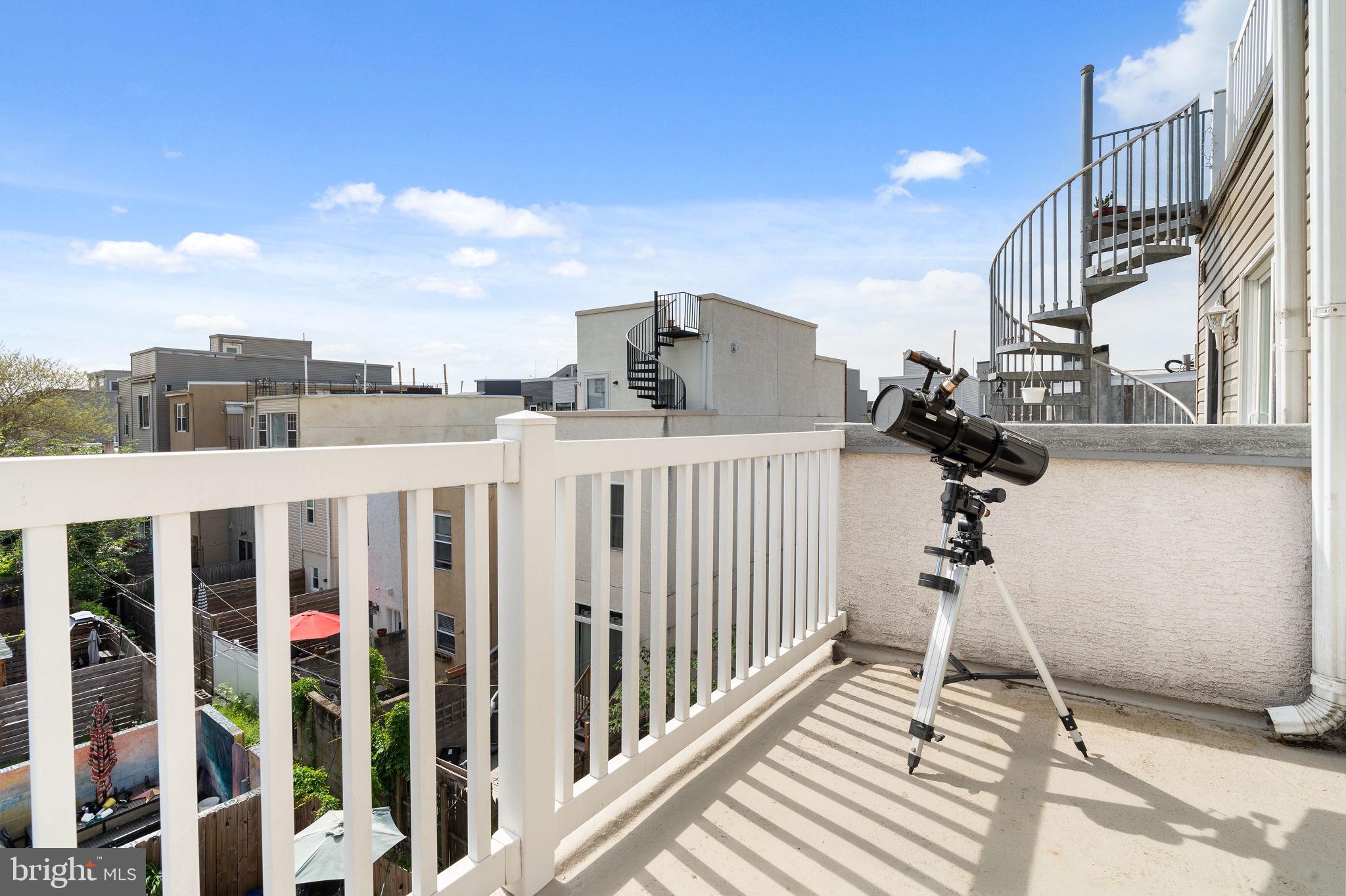 POINT BREEZE - Residential