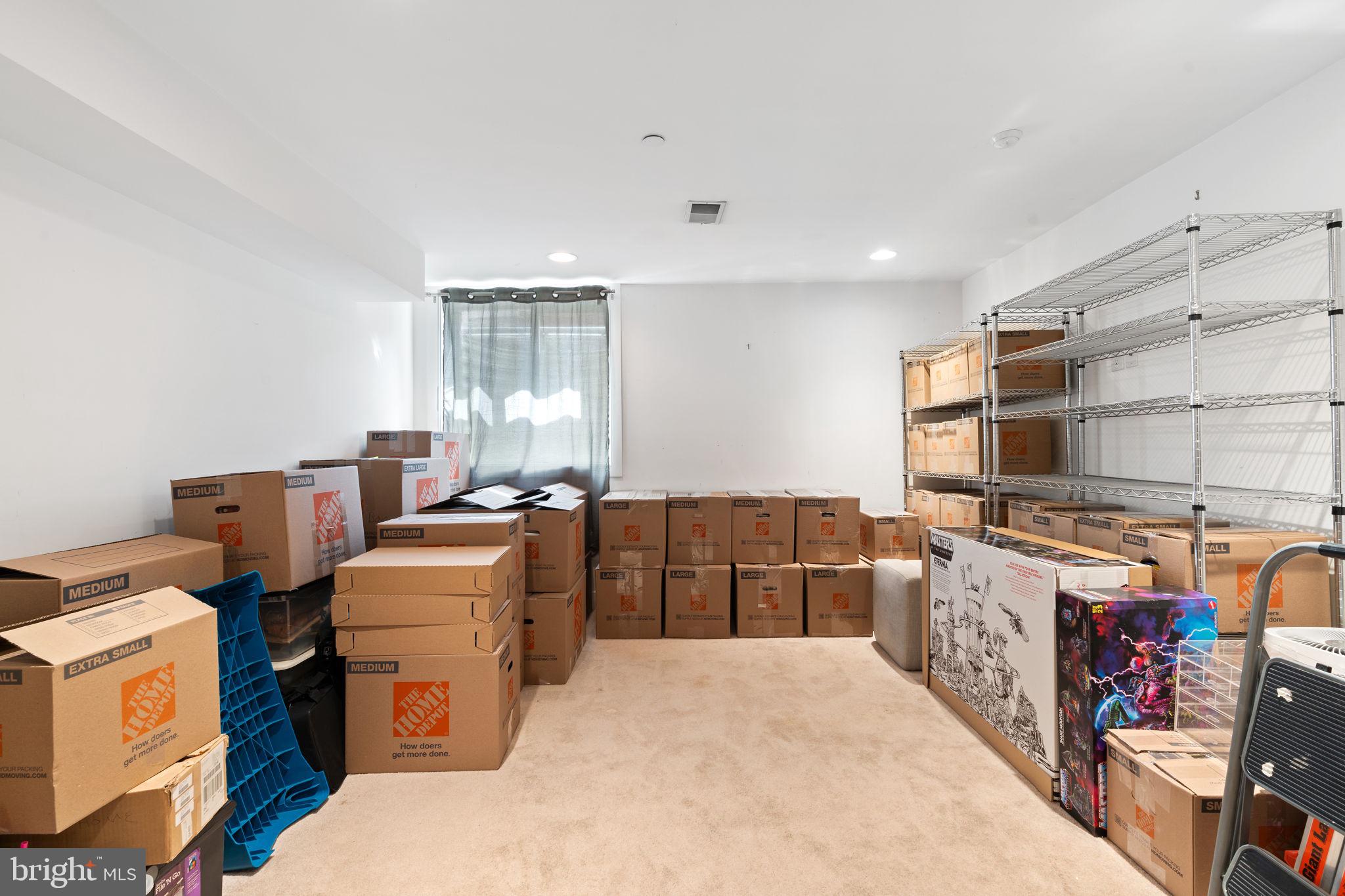 POINT BREEZE - Residential