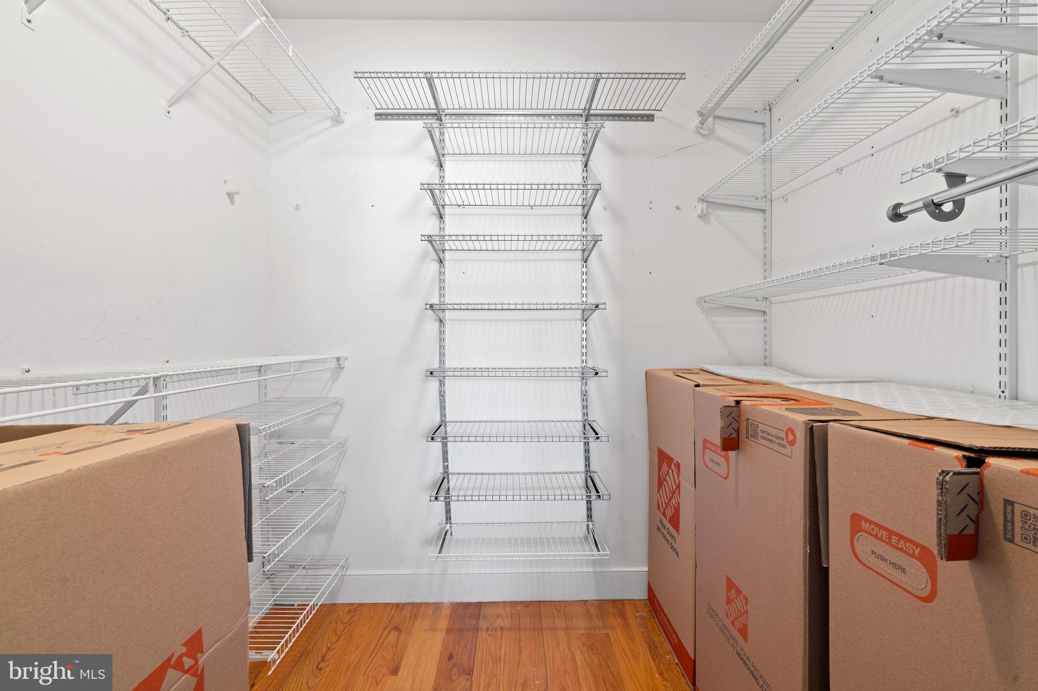 POINT BREEZE - Residential