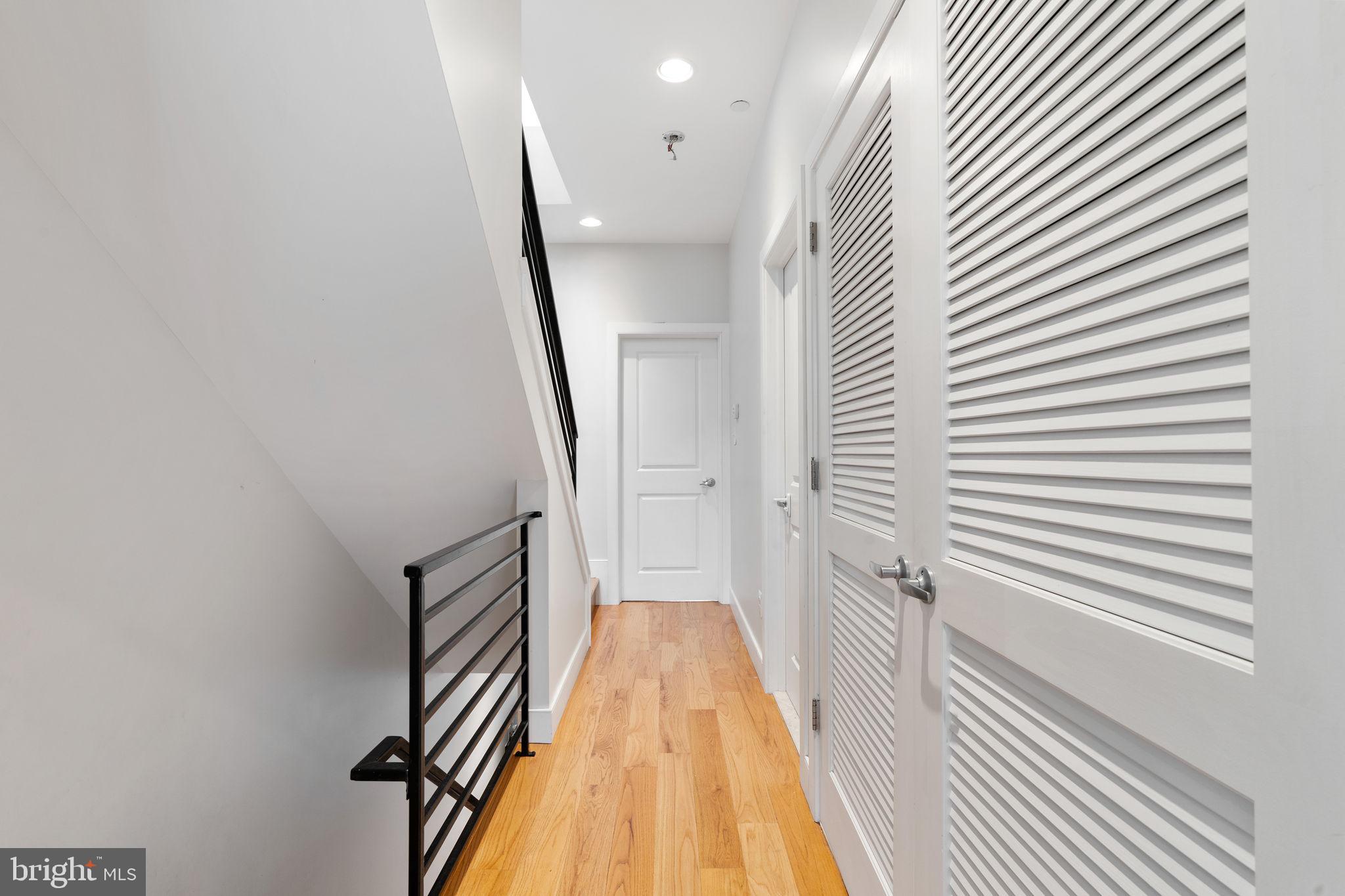 POINT BREEZE - Residential