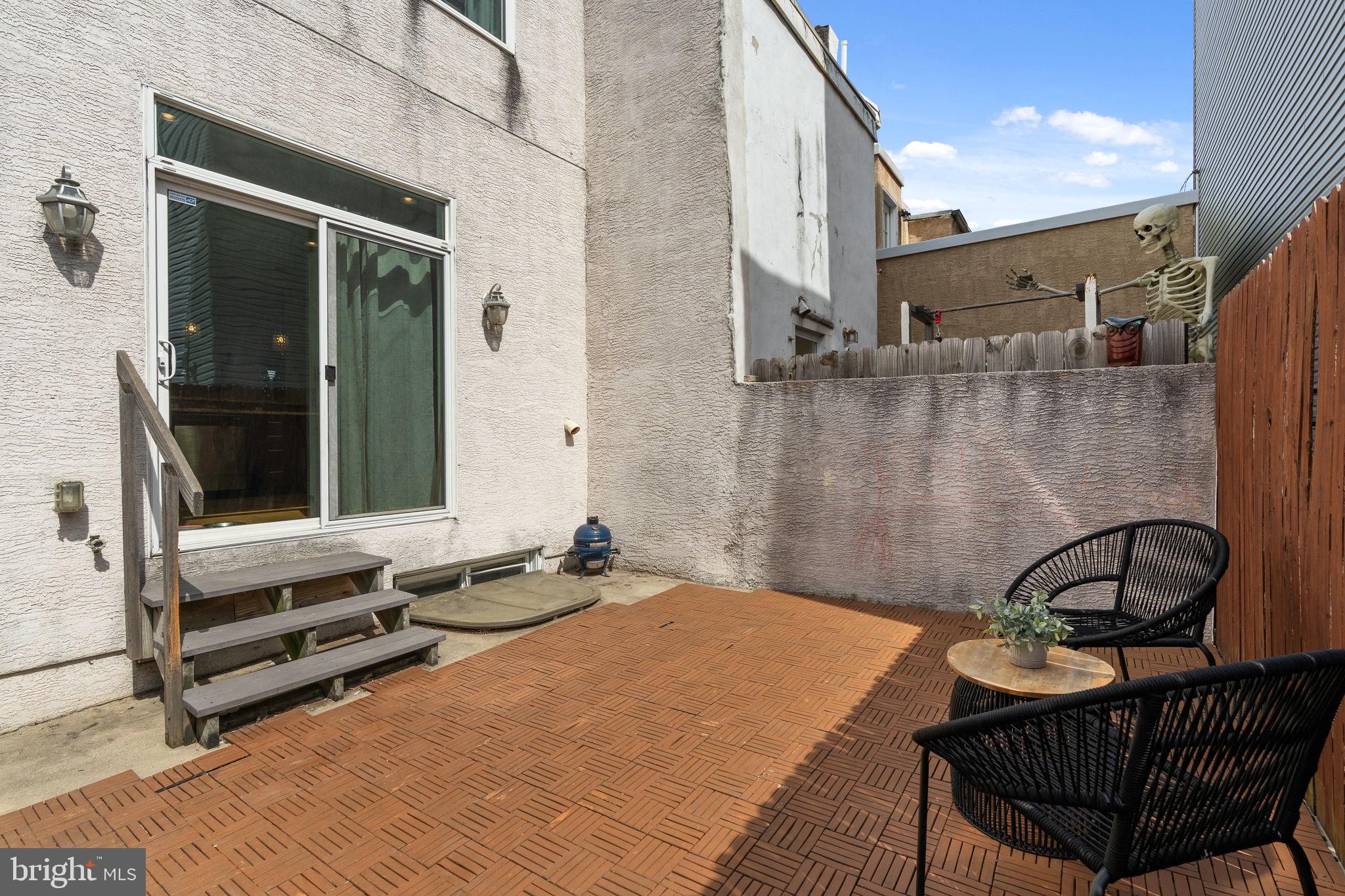 POINT BREEZE - Residential