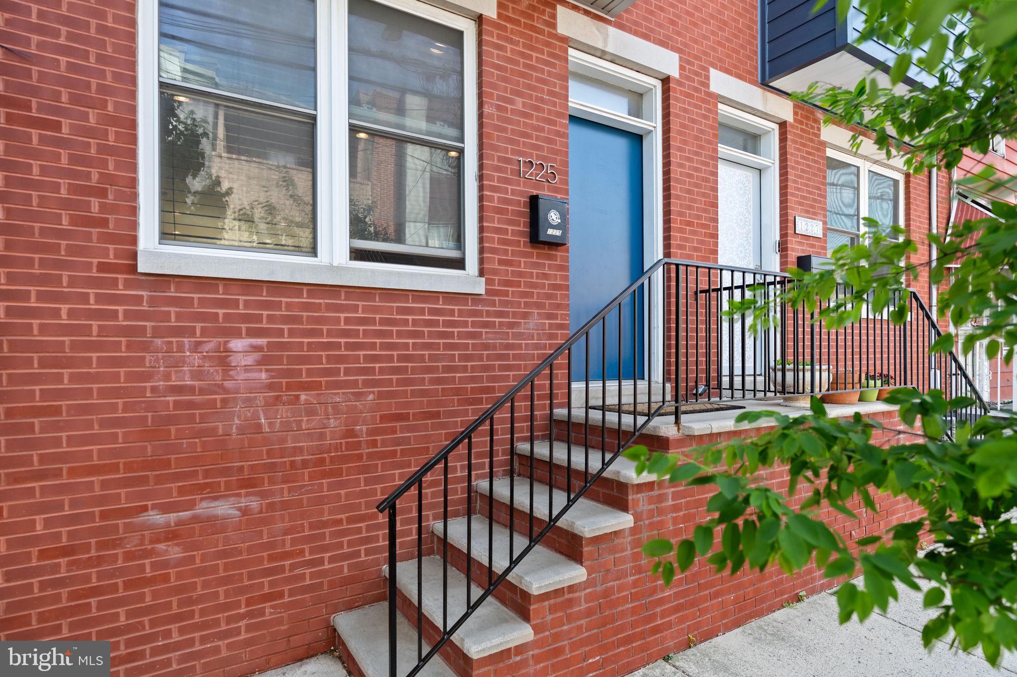 POINT BREEZE - Residential