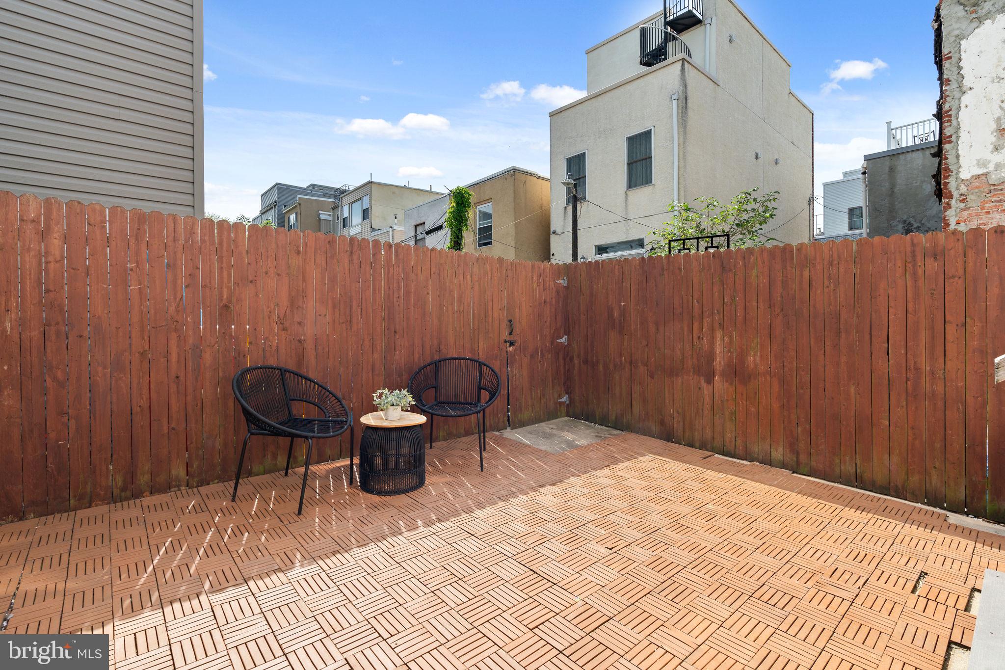 POINT BREEZE - Residential