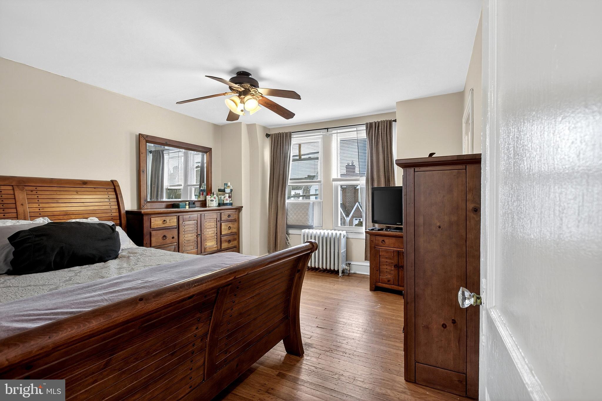 WEST OAK LANE - Residential