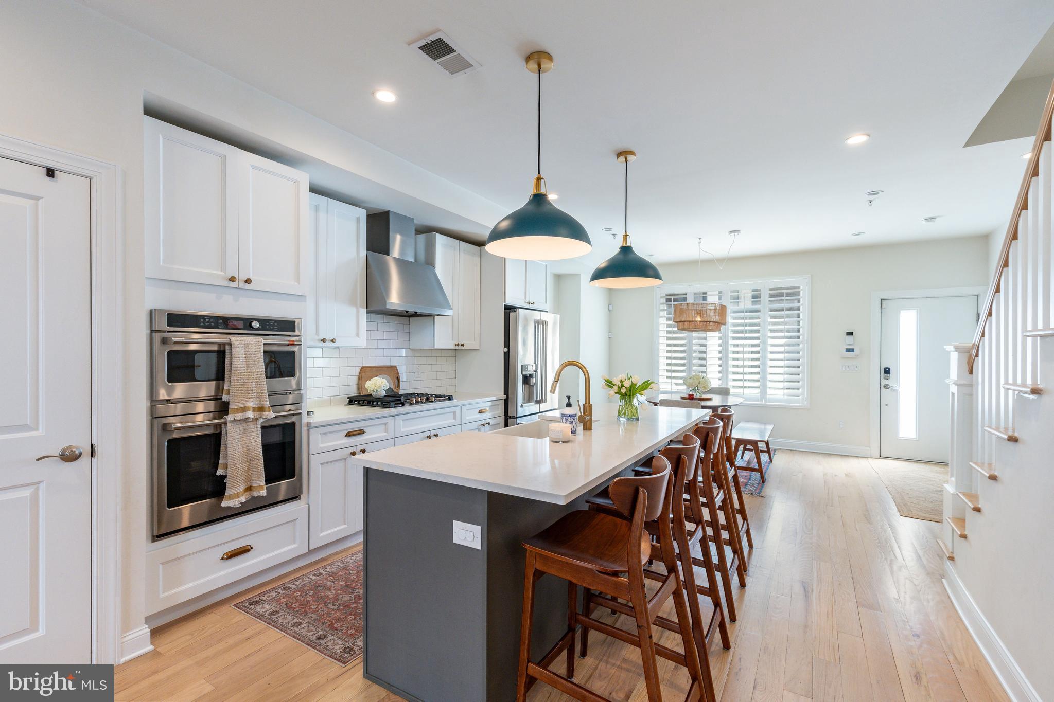 OLDE KENSINGTON - Residential