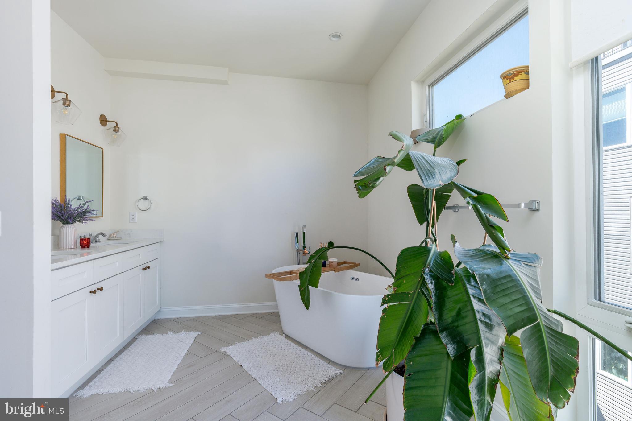 OLDE KENSINGTON - Residential