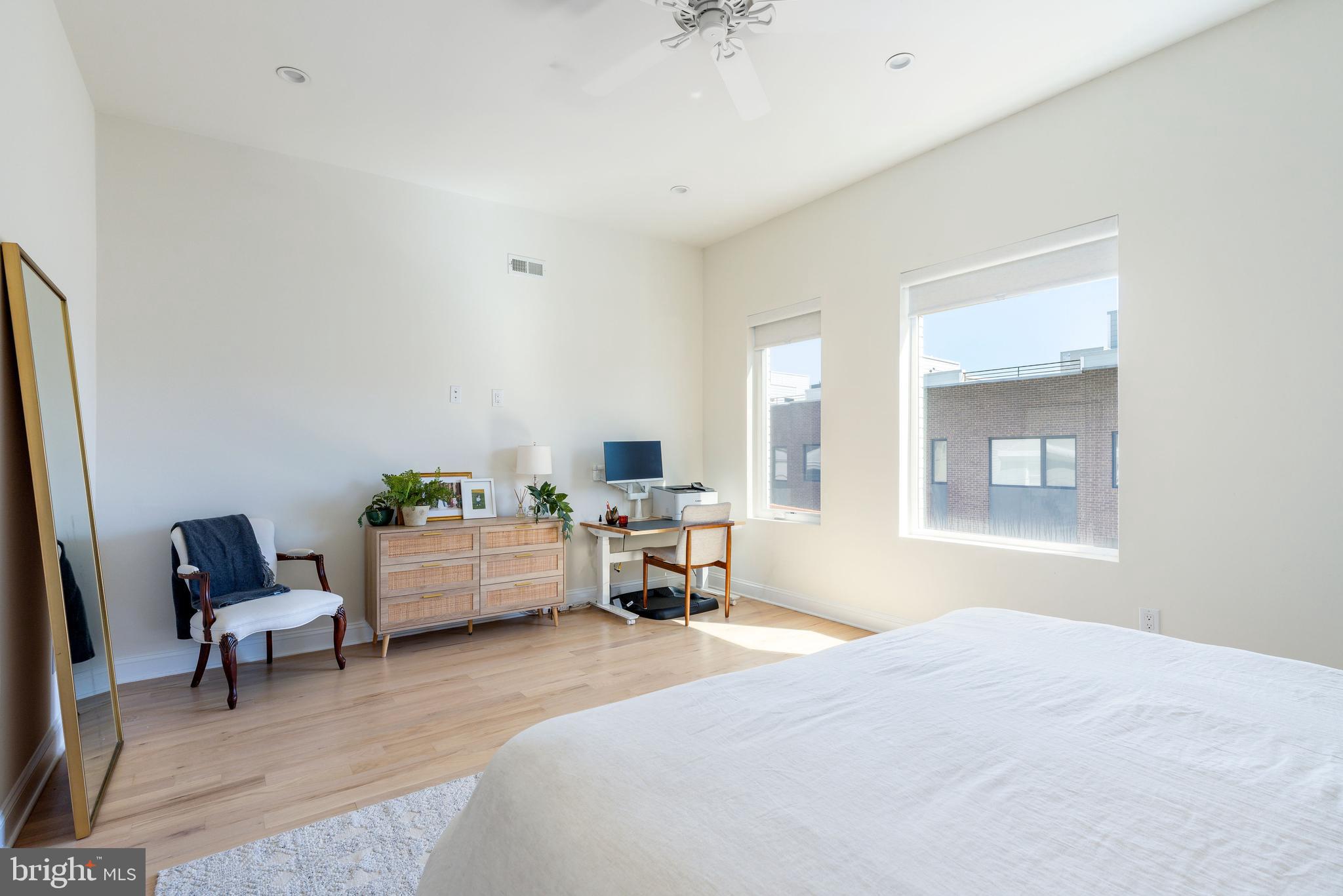 OLDE KENSINGTON - Residential