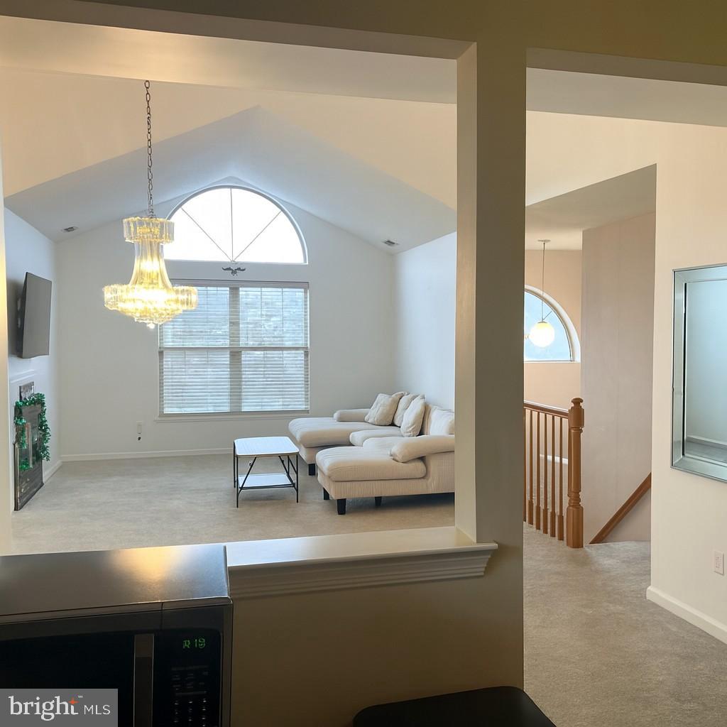 MAKEFIELD GLEN - Residential