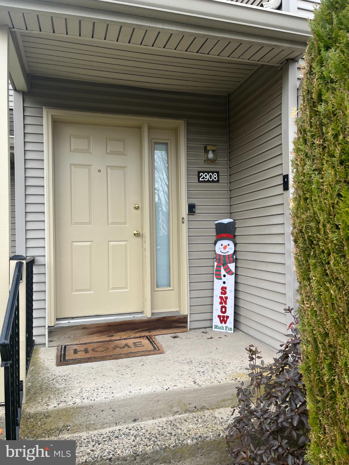 MAKEFIELD GLEN - Residential