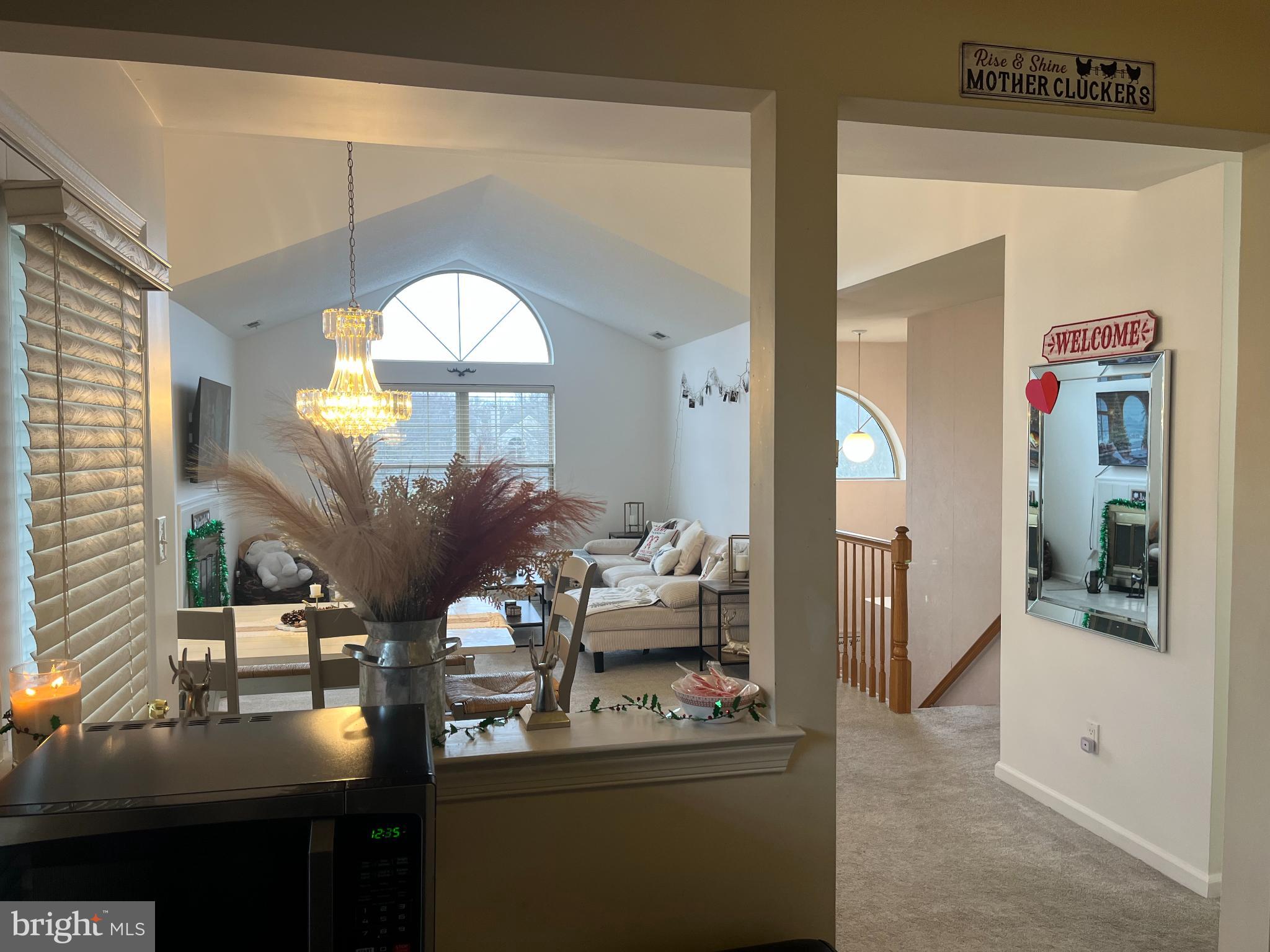 MAKEFIELD GLEN - Residential