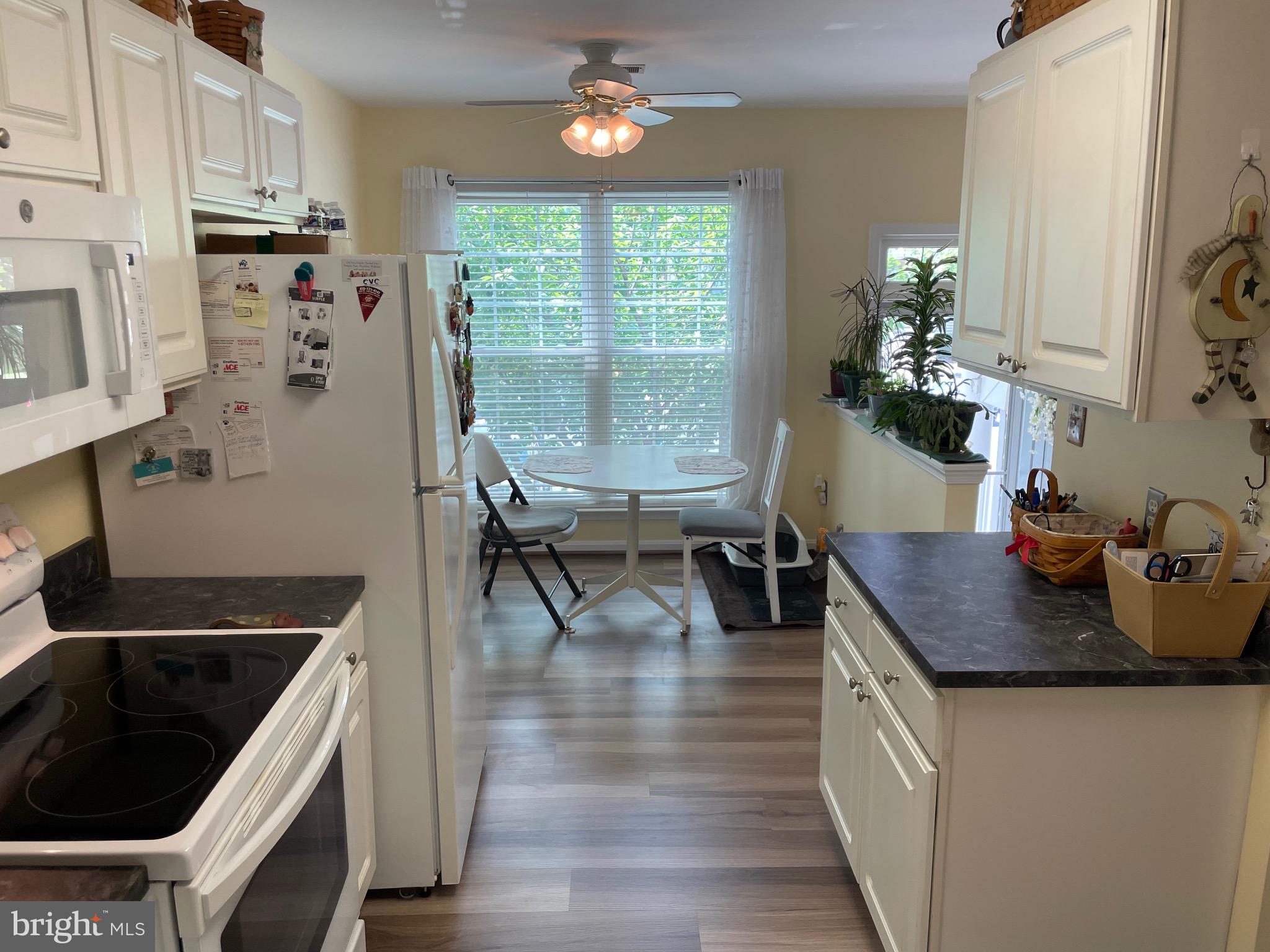 CEDAR GROVE AT CROFTON - Residential