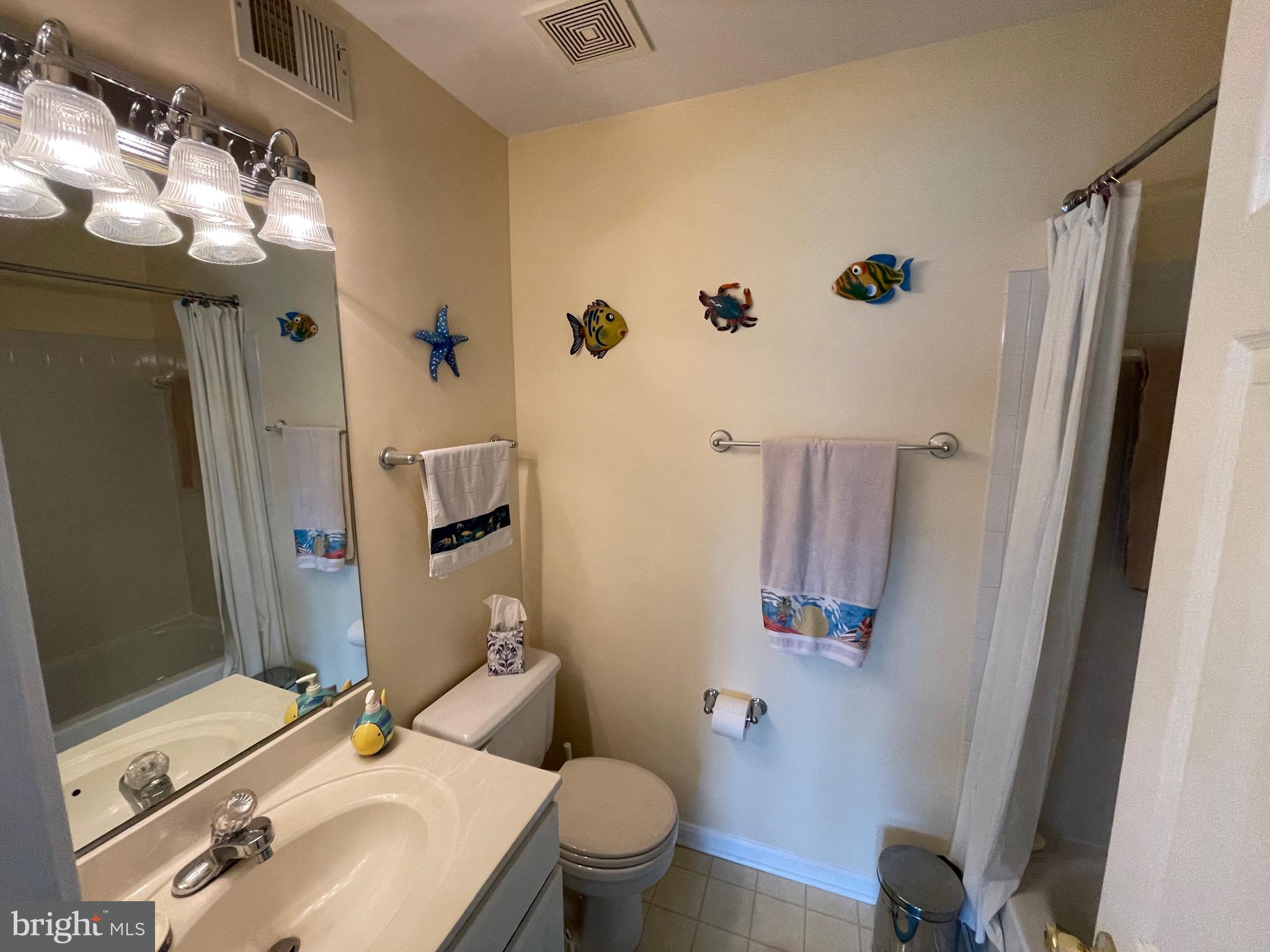 CEDAR GROVE AT CROFTON - Residential