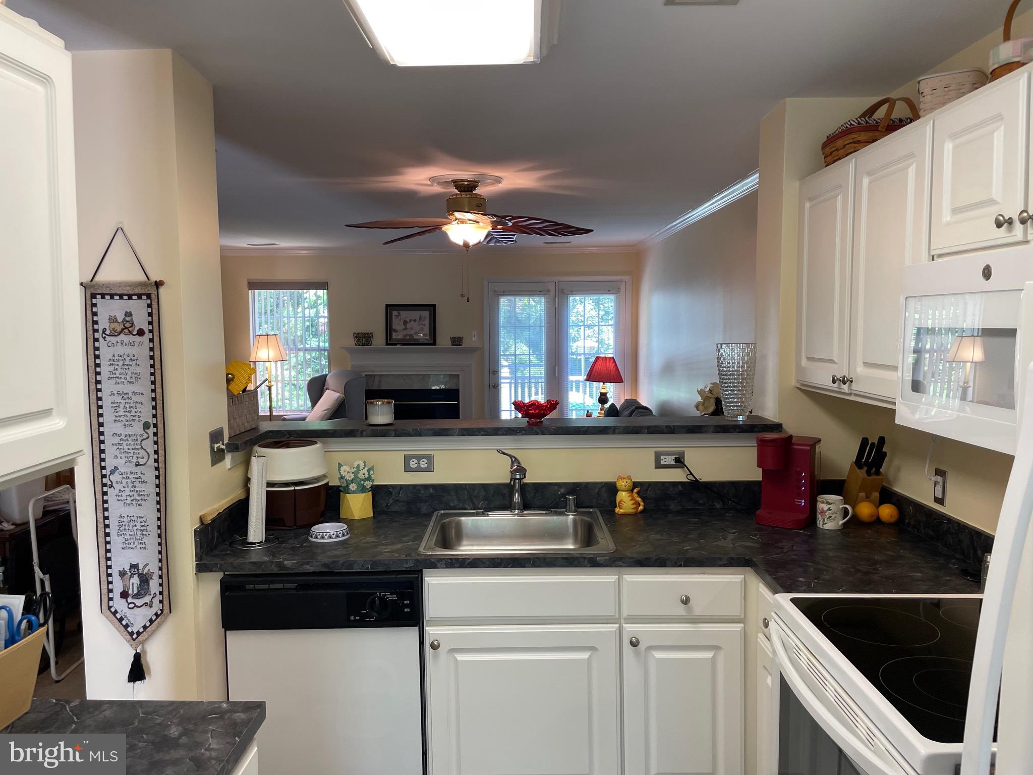 CEDAR GROVE AT CROFTON - Residential