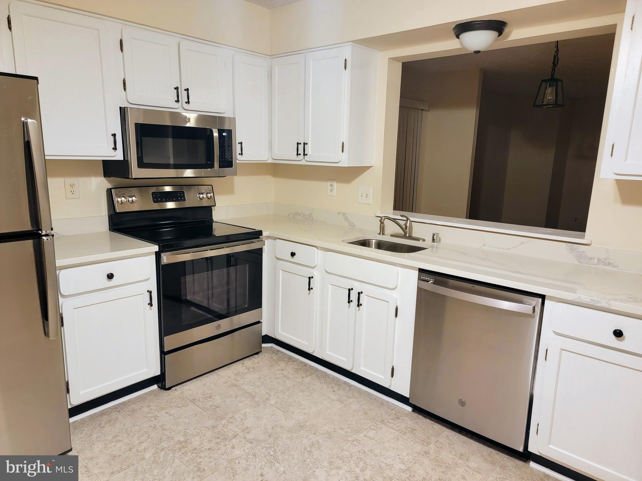 20573 SUMMERSONG LANE