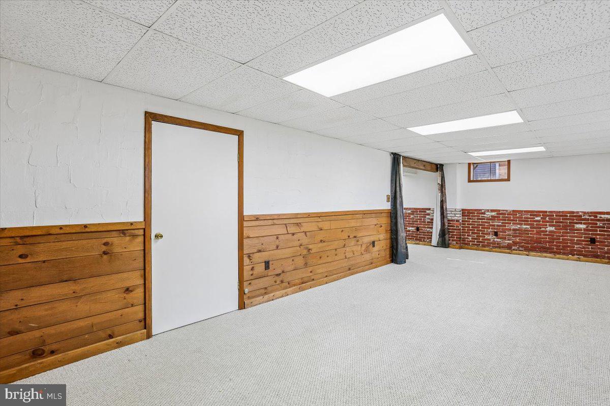 ASPEN KNOLLS - Residential