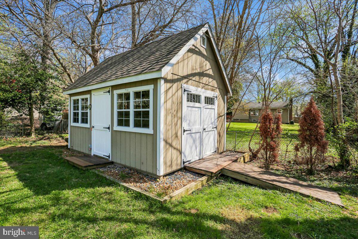 ASPEN KNOLLS - Residential